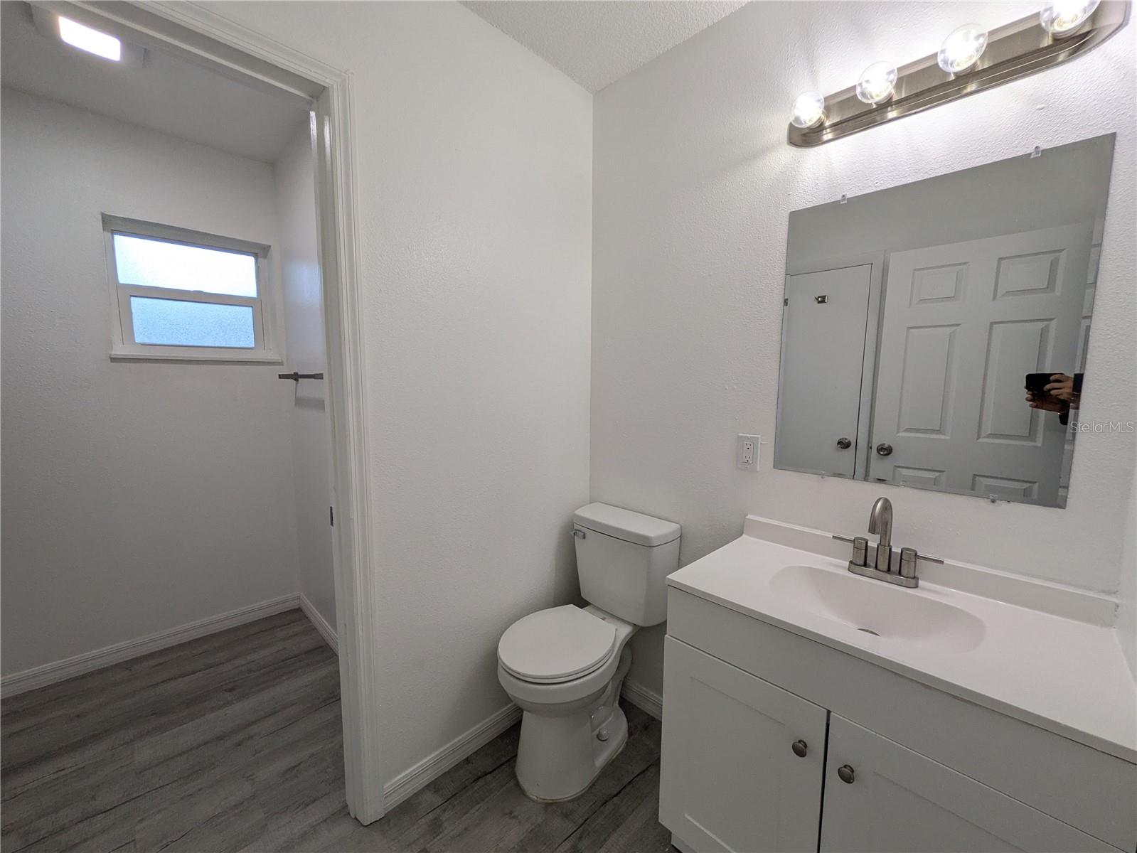 Image 12 of 23 For 5532 42nd Street E