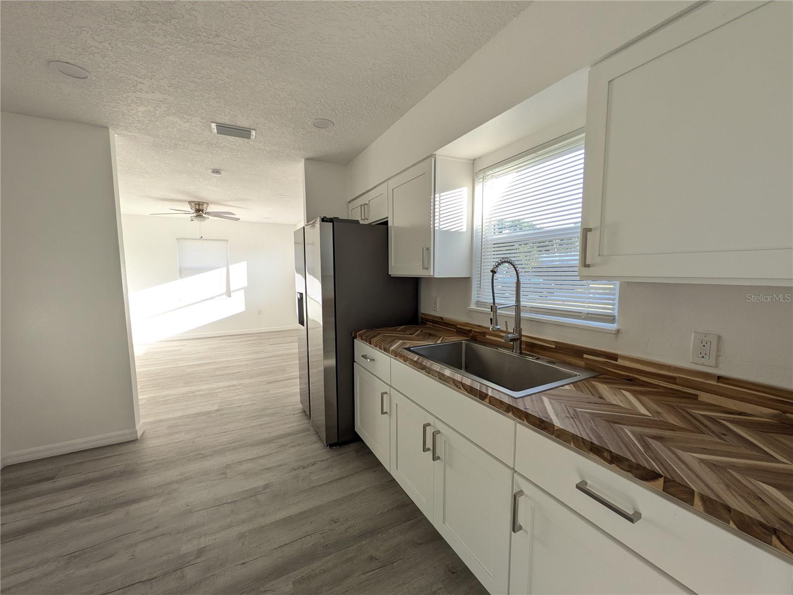 Image 3 of 23 For 5532 42nd Street E