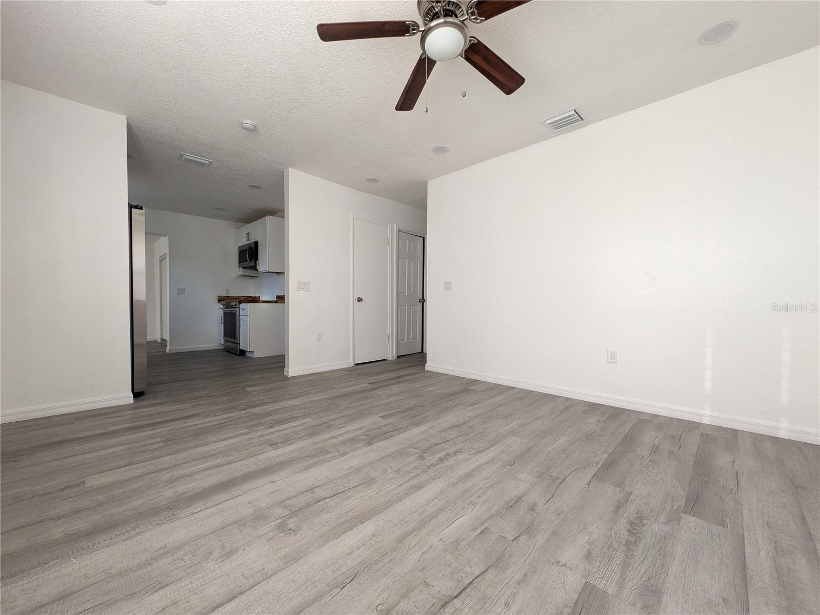 Image 9 of 23 For 5532 42nd Street E