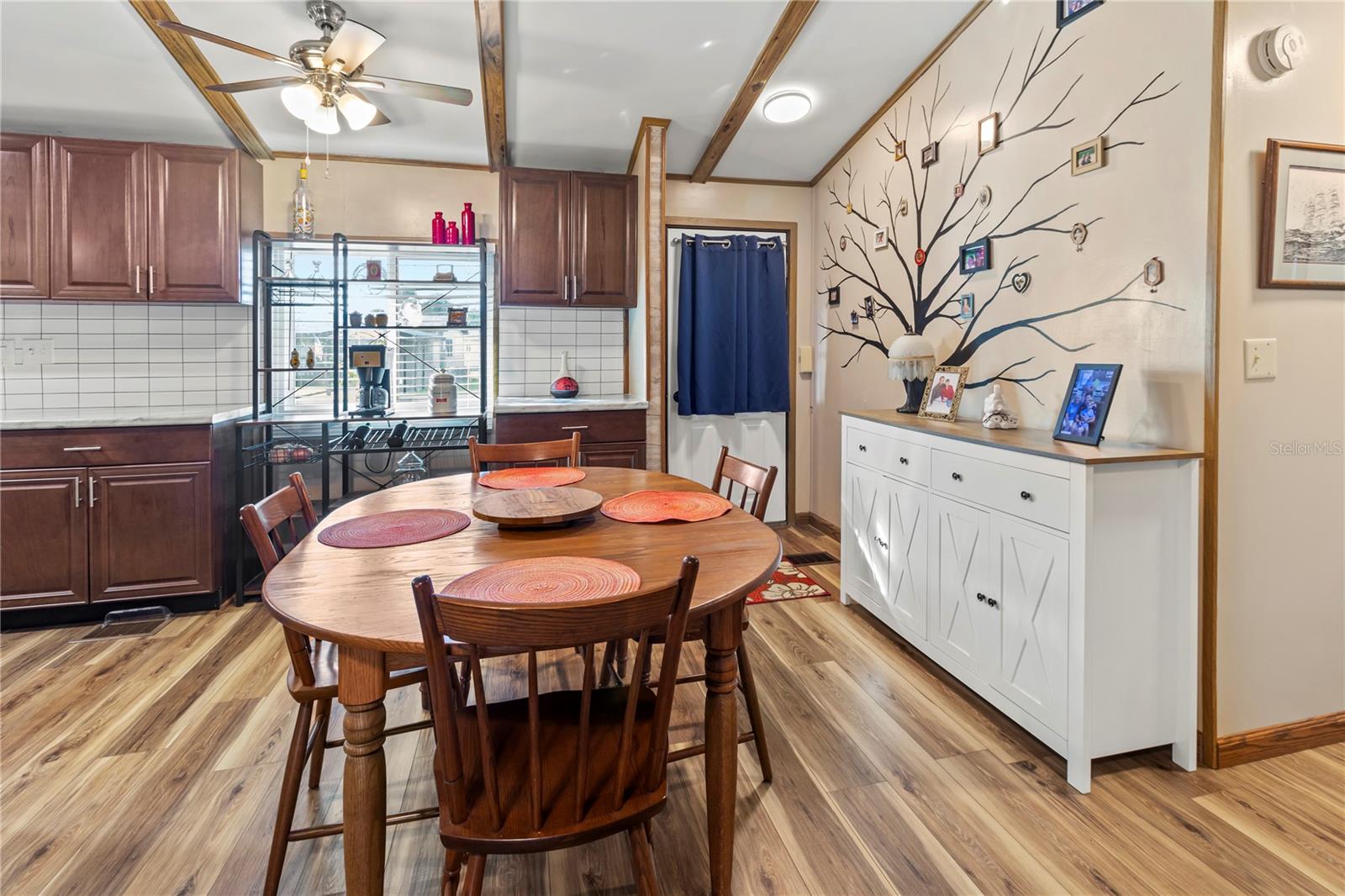 Image 17 of 55 For 20 Wood Owl Avenue