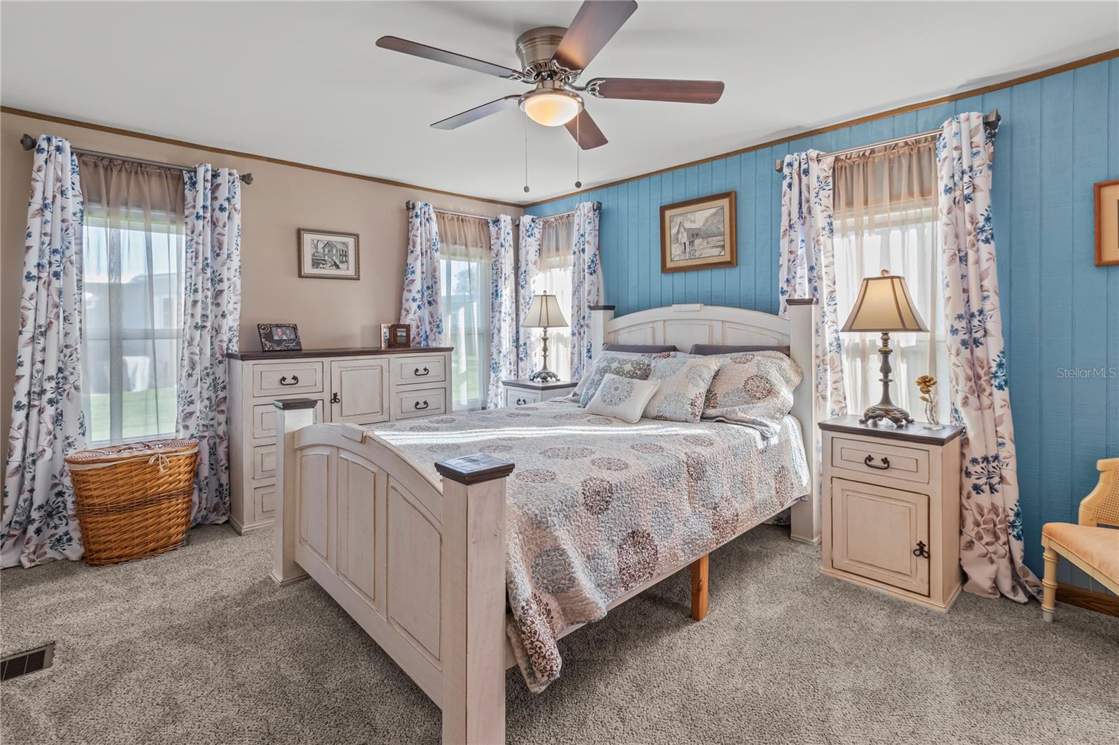 Image 23 of 55 For 20 Wood Owl Avenue