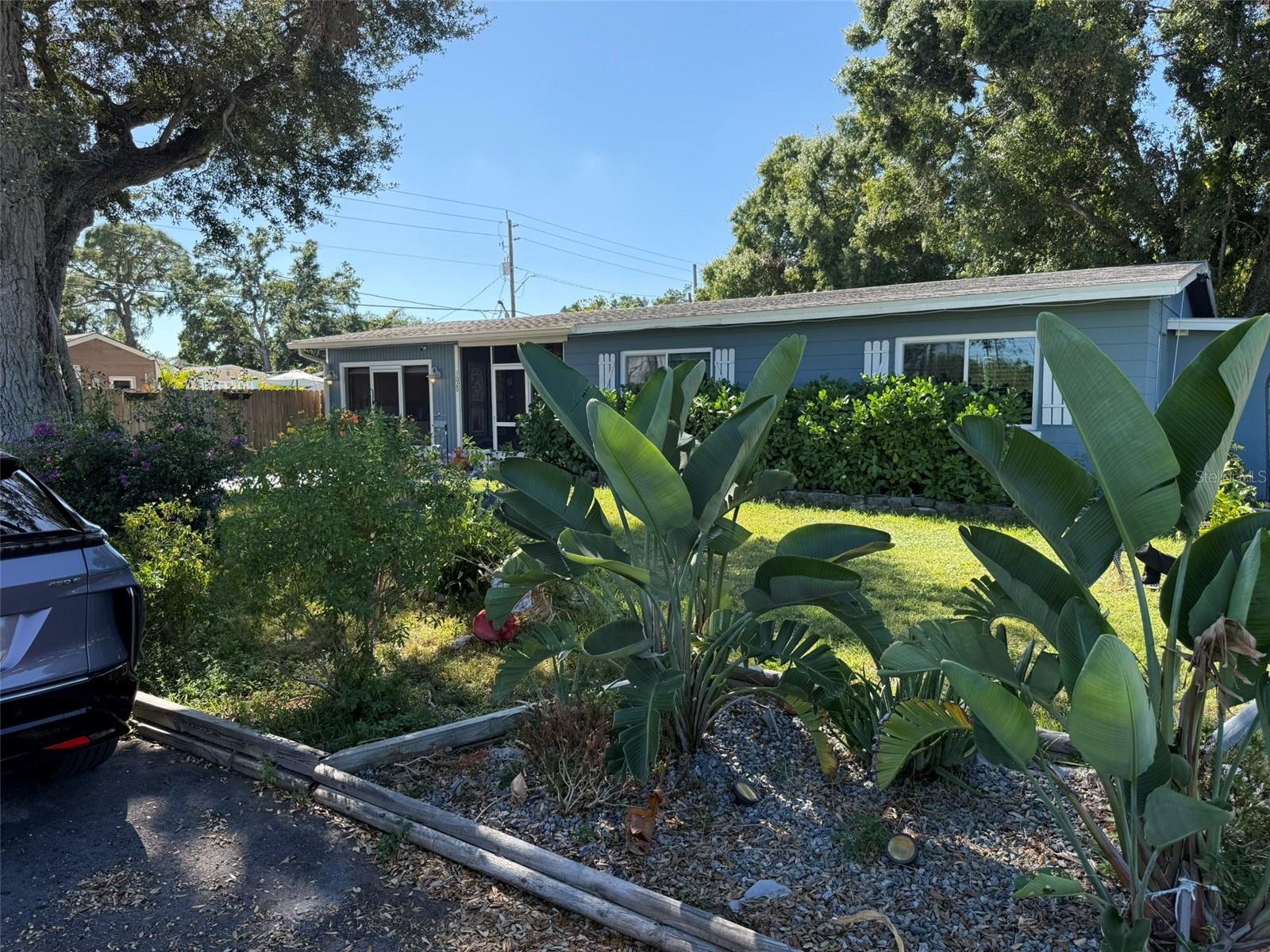 Image 2 of 43 For 1020 36th Street W