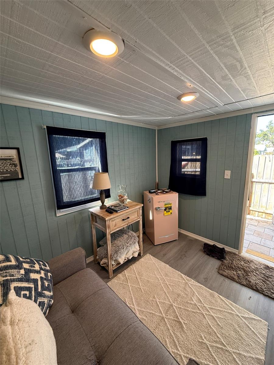 Image 30 of 43 For 1020 36th Street W