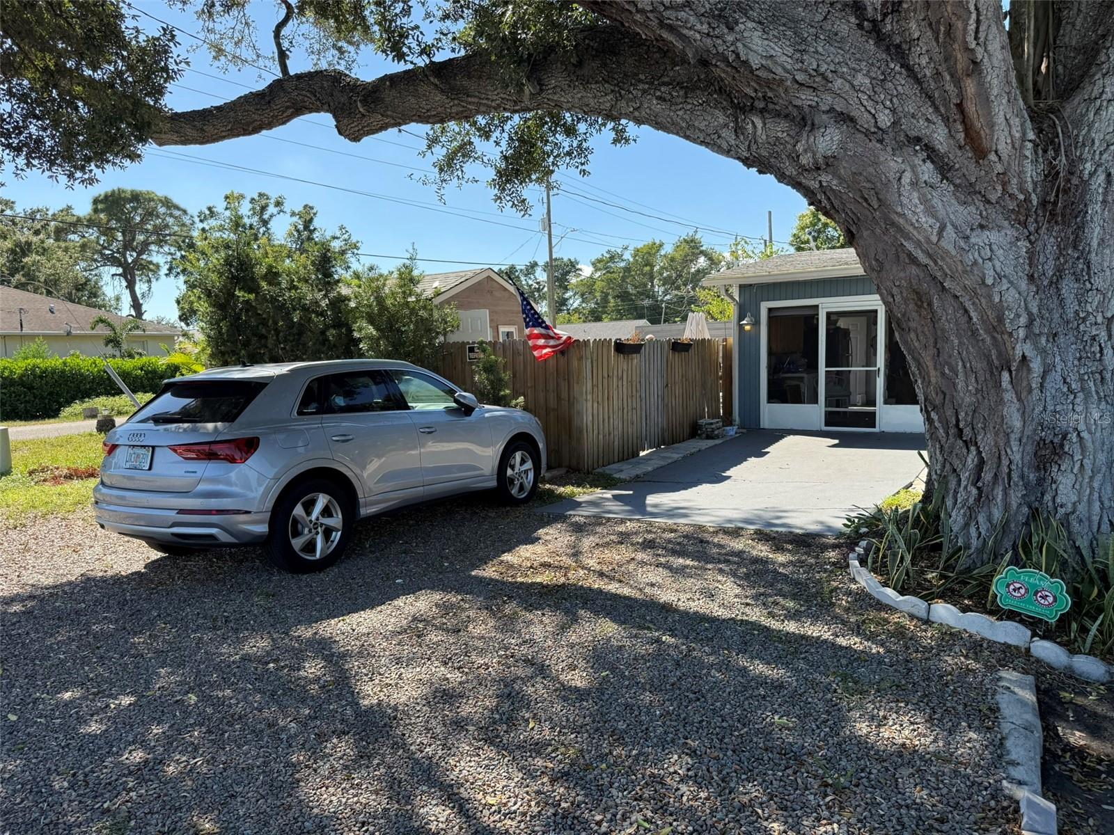 Image 4 of 43 For 1020 36th Street W