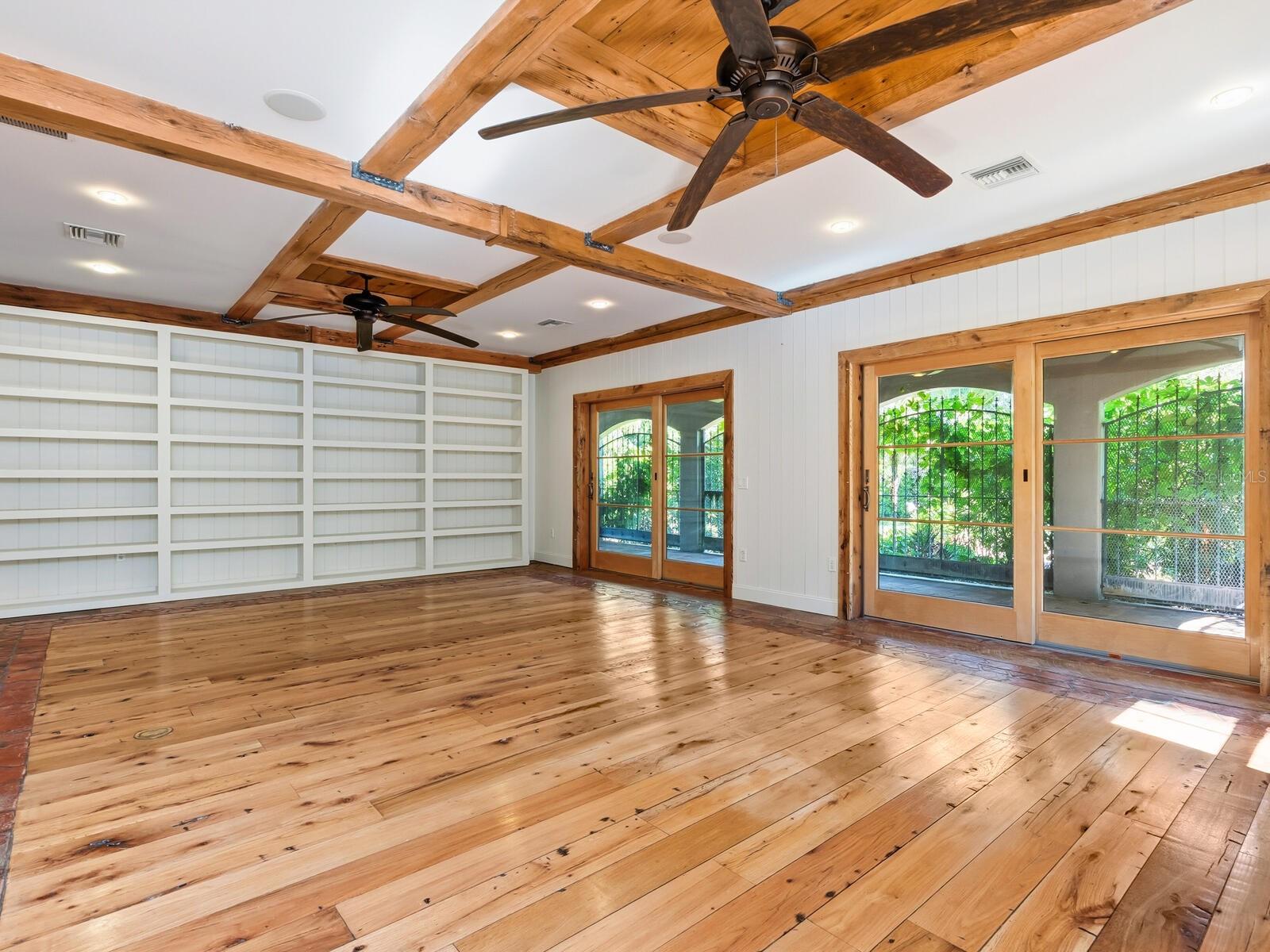 Image 20 of 39 For 41 Adams Drive