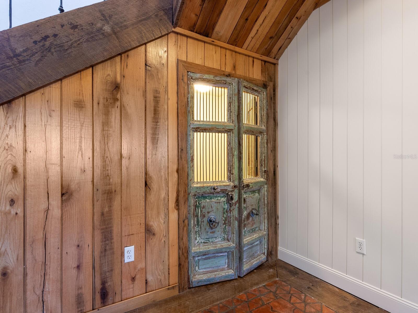 Image 22 of 39 For 41 Adams Drive