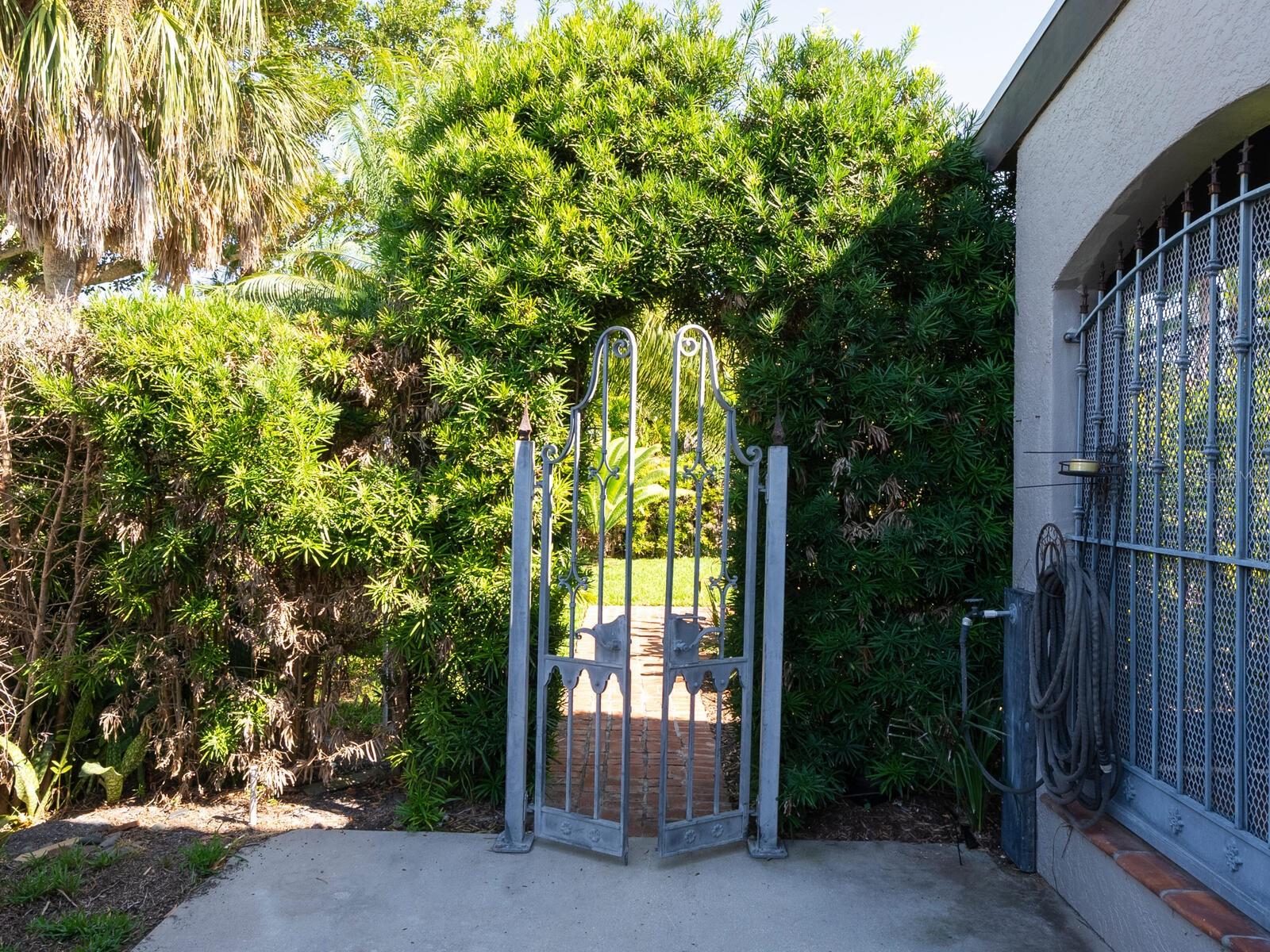 Image 36 of 39 For 41 Adams Drive