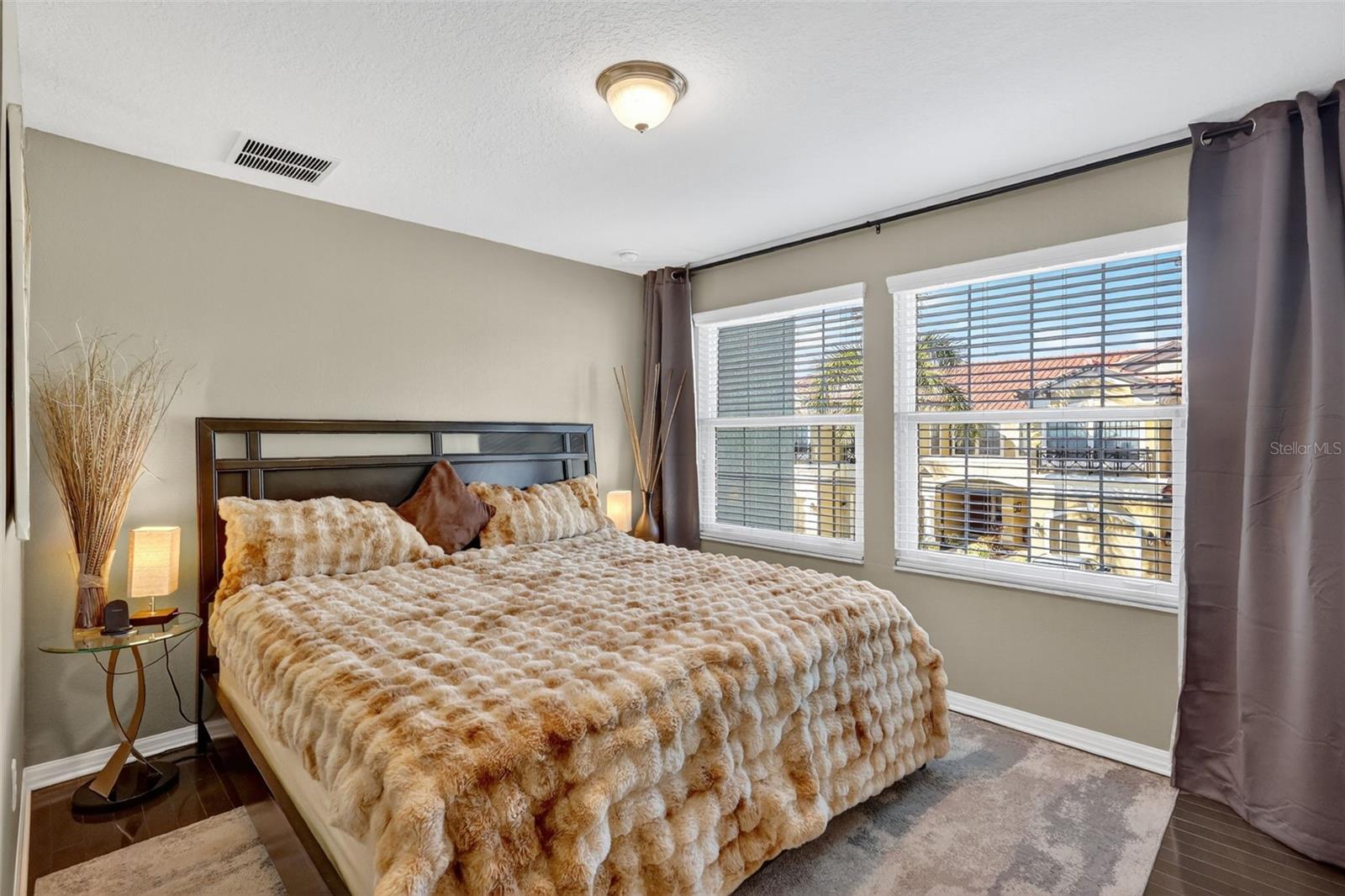 Image 36 of 47 For 4999 Oarsman Court