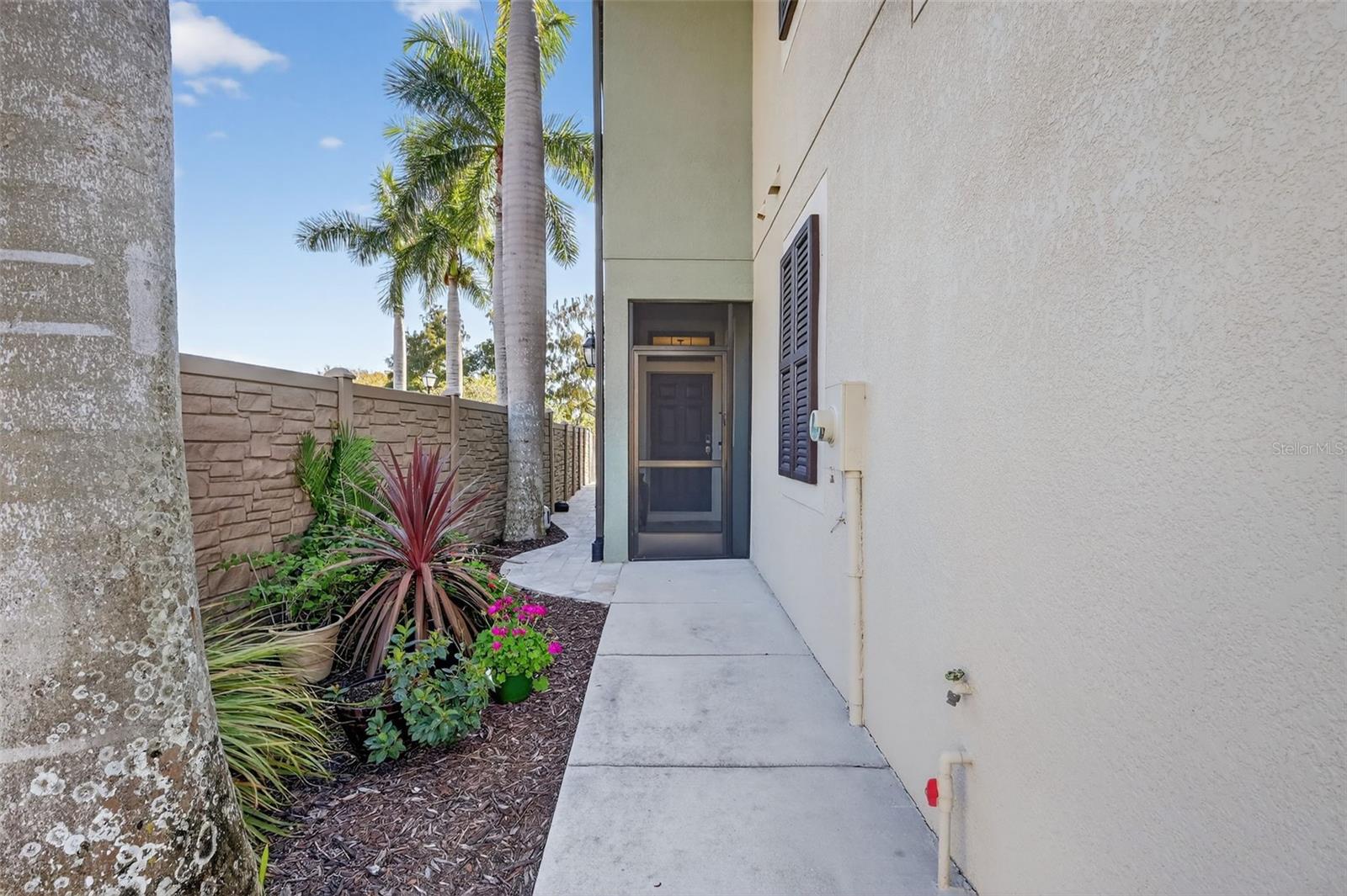 Image 4 of 47 For 4999 Oarsman Court