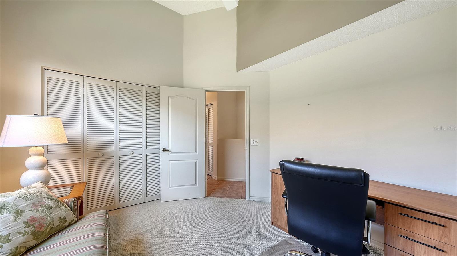 Image 24 of 41 For 4177 Westbourne Circle