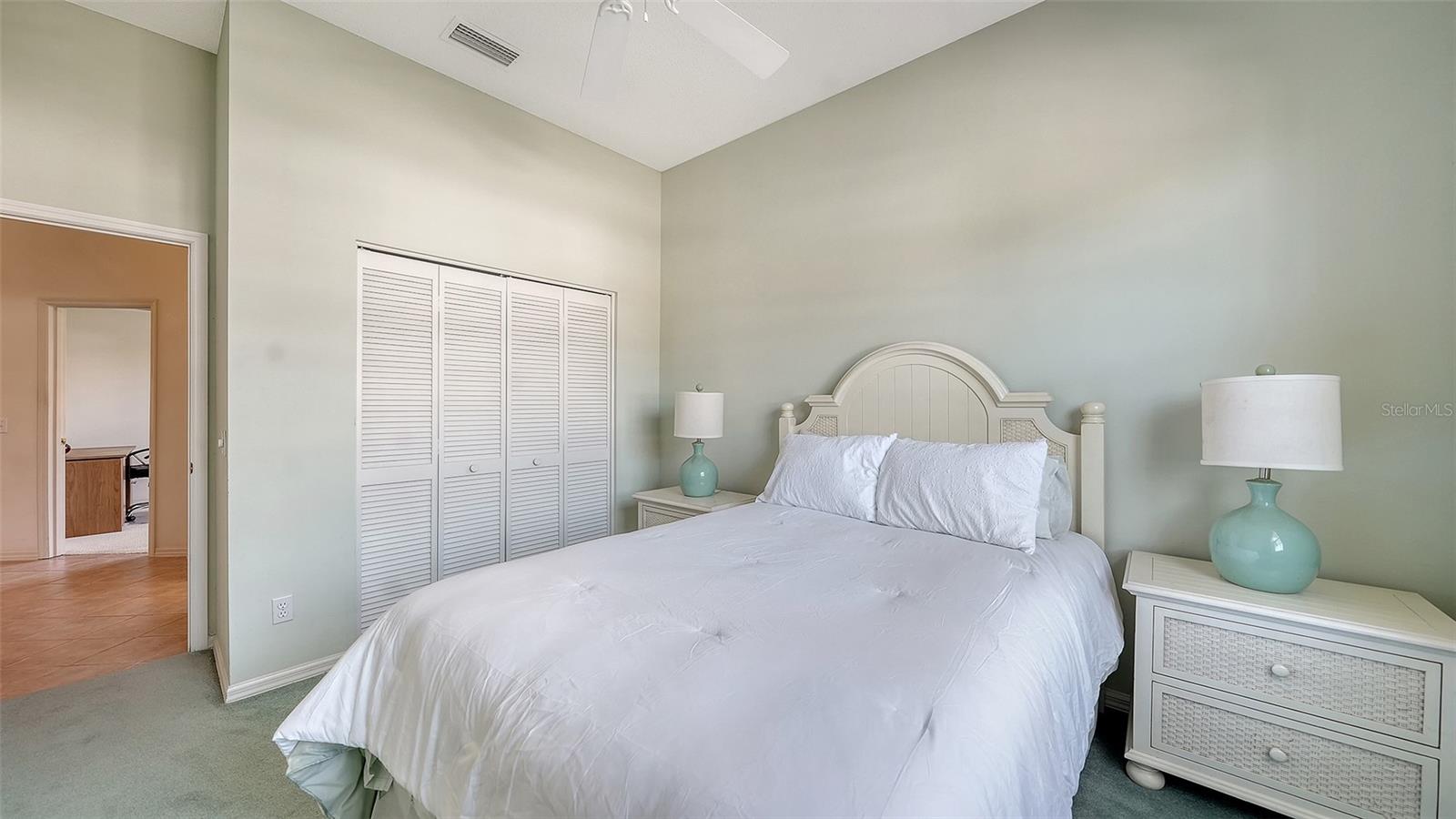 Image 26 of 41 For 4177 Westbourne Circle