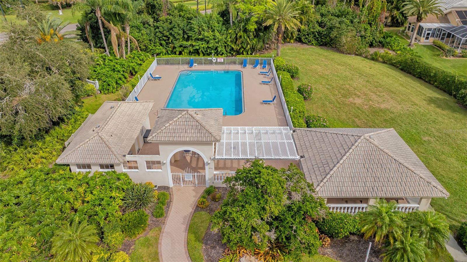 Image 37 of 41 For 4177 Westbourne Circle