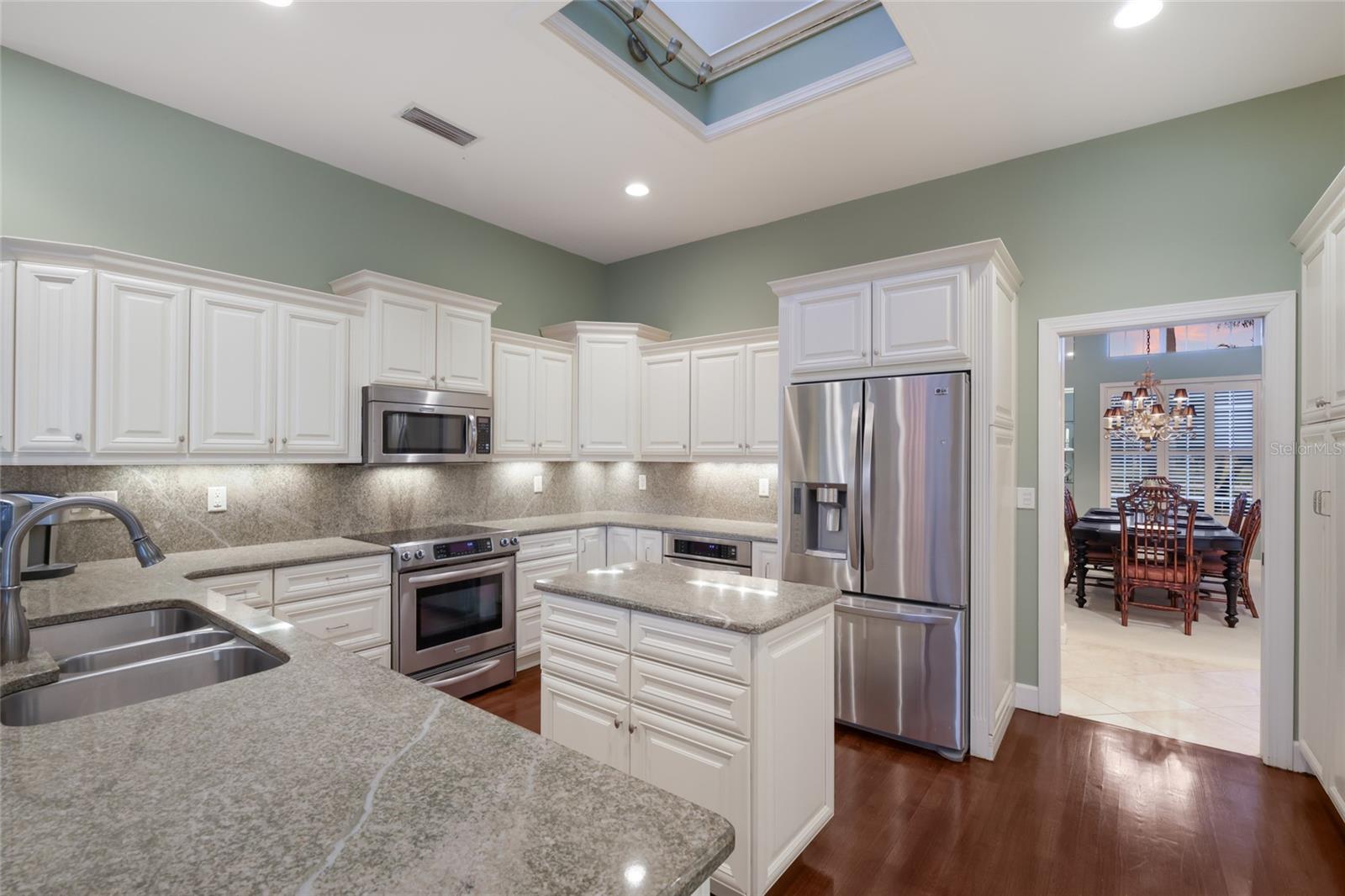 Image 18 of 58 For 2900 Jeff Myers Circle