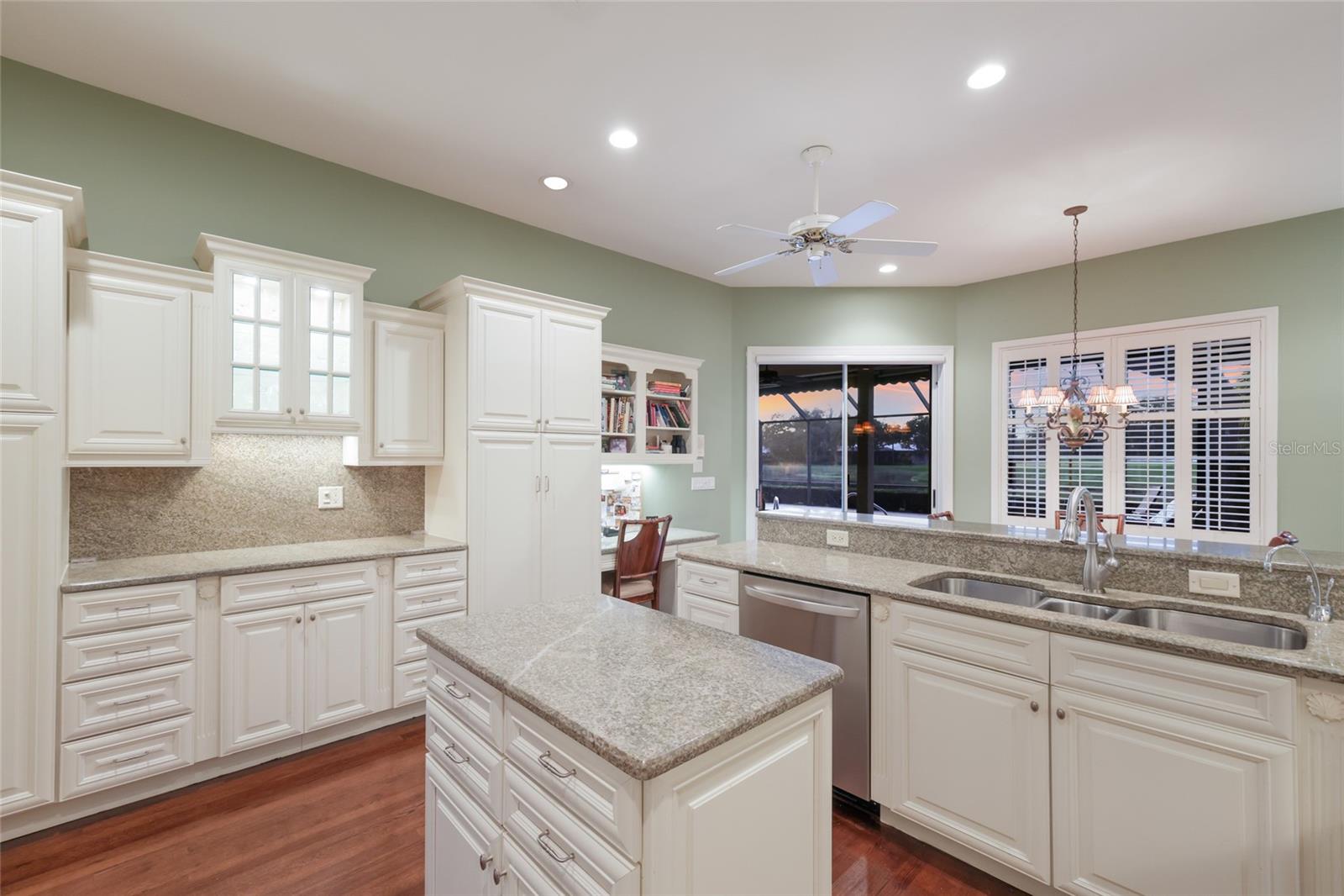 Image 19 of 58 For 2900 Jeff Myers Circle