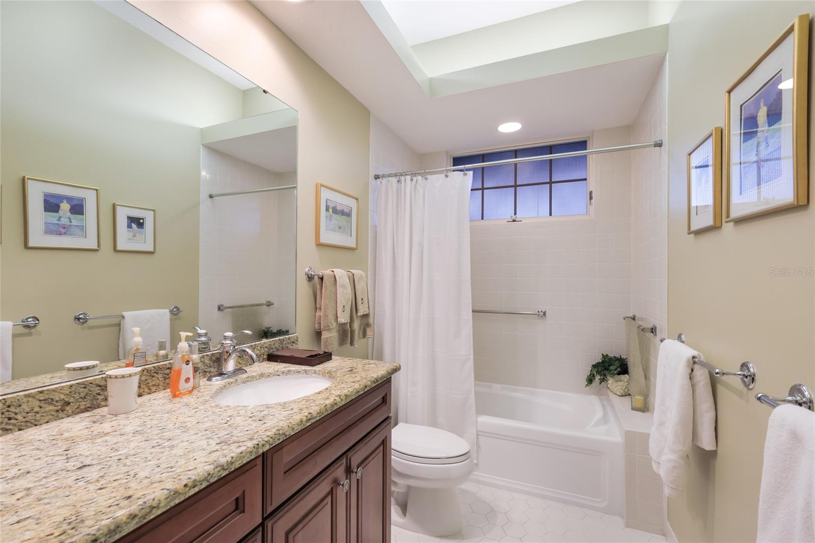 Image 32 of 58 For 2900 Jeff Myers Circle