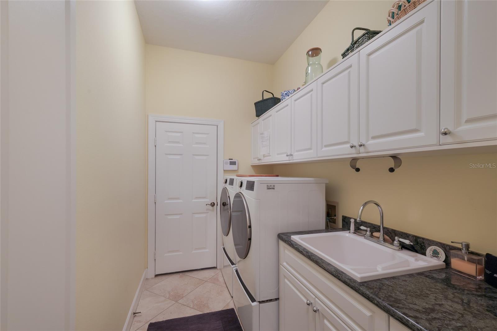 Image 38 of 58 For 2900 Jeff Myers Circle