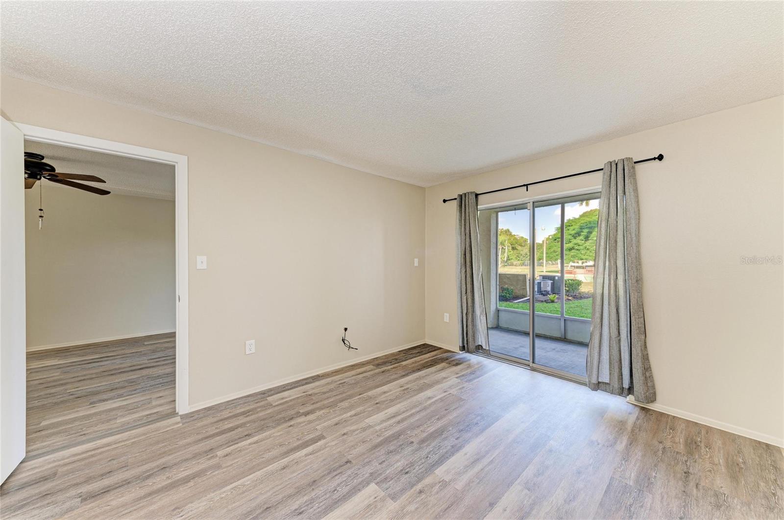 Image 14 of 37 For 3531 Lake Bayshore Drive J106