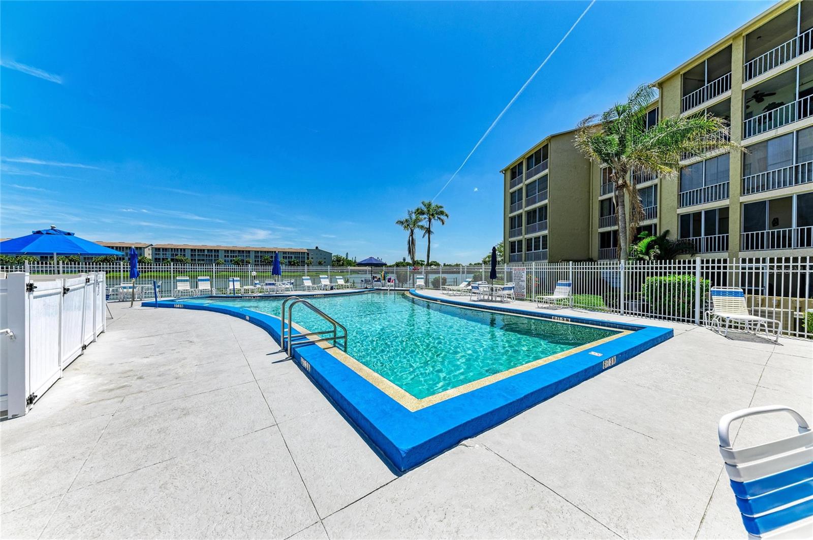 Image 35 of 37 For 3531 Lake Bayshore Drive J106