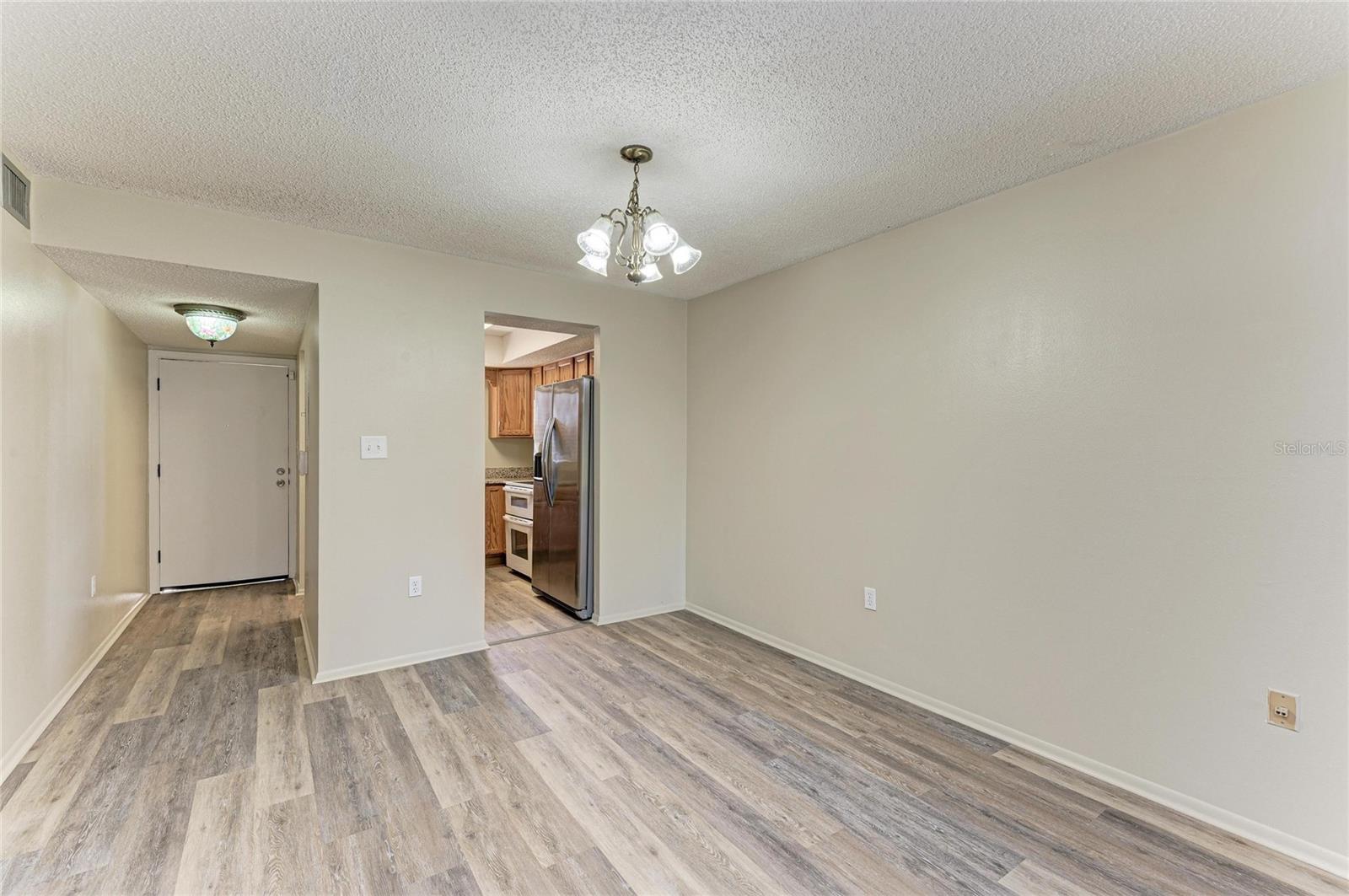 Image 4 of 37 For 3531 Lake Bayshore Drive J106