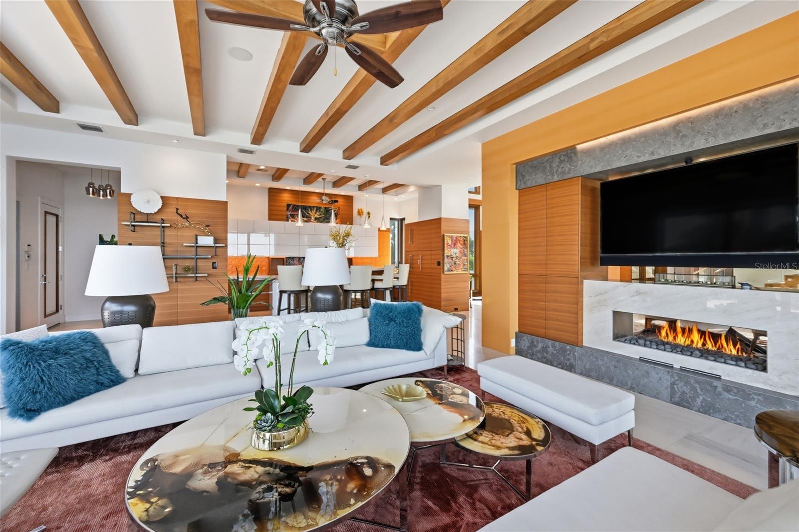 Listing photo id 3 for 600 Wedge Lane