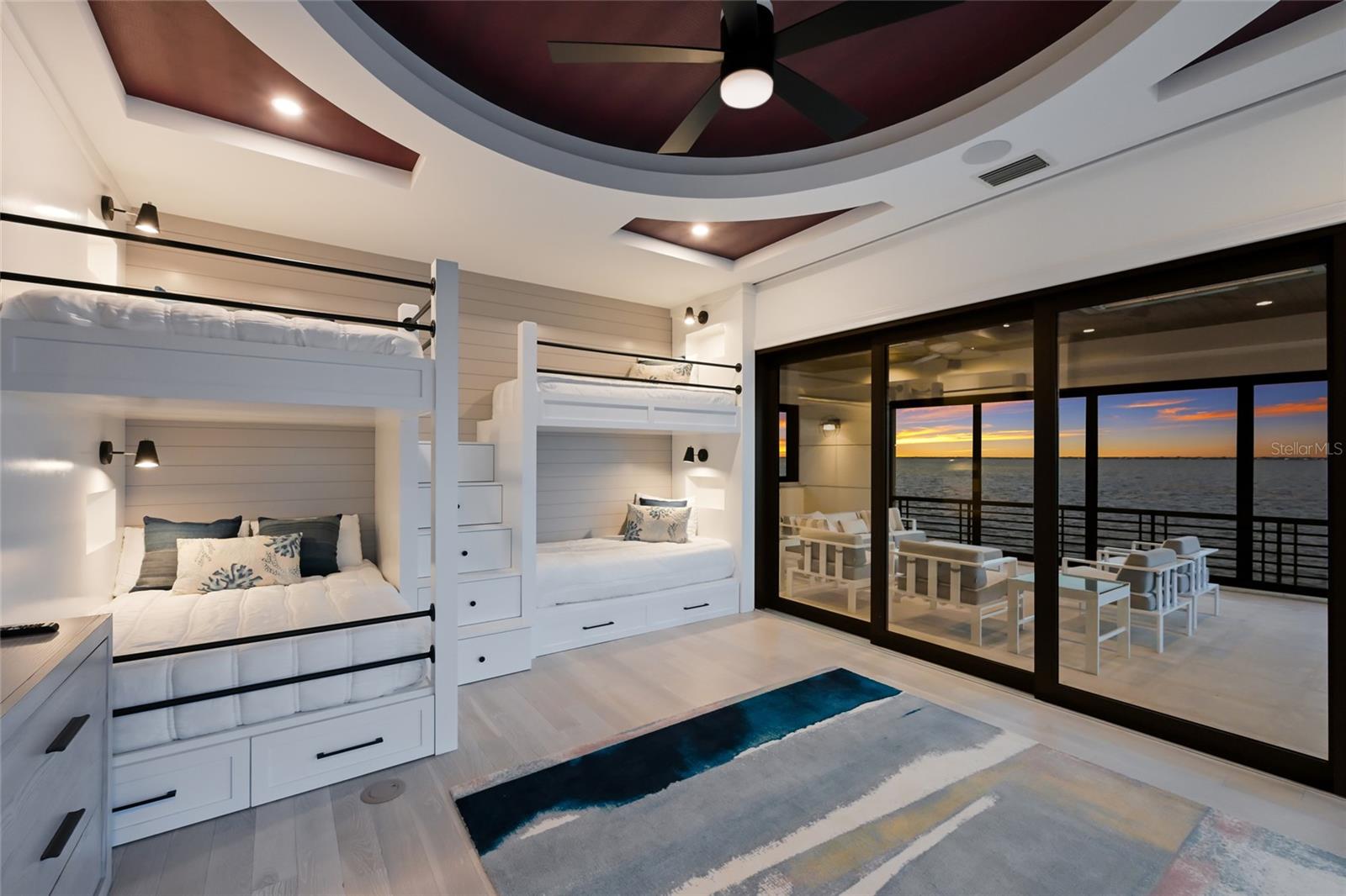 Listing photo id 53 for 600 Wedge Lane