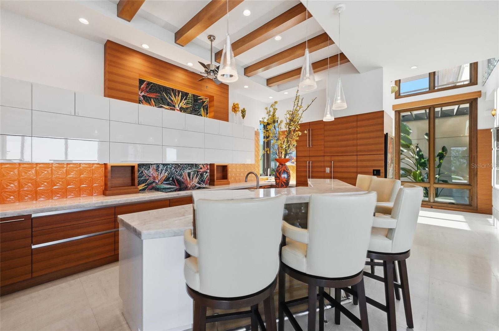 Listing photo id 4 for 600 Wedge Lane