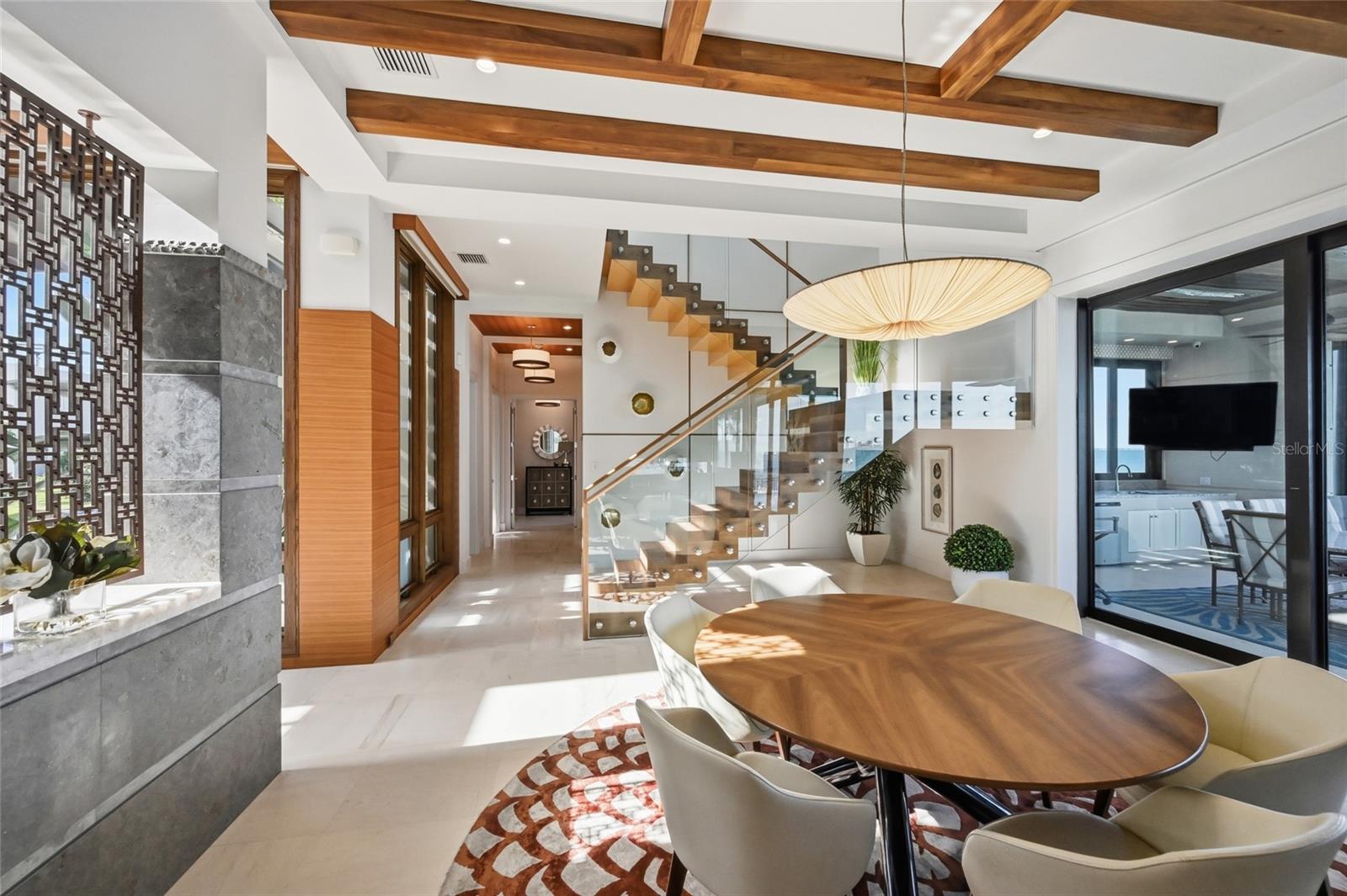 Listing photo id 70 for 600 Wedge Lane