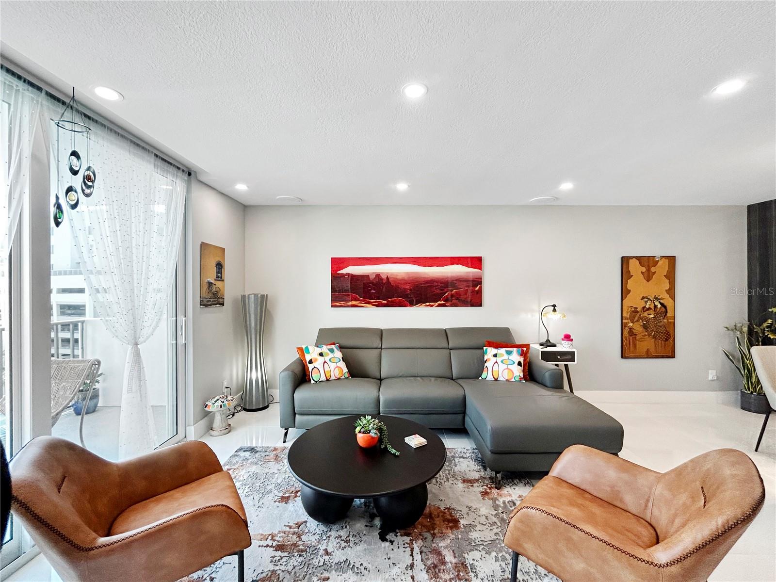 Image 14 of 26 For 101 S Gulfstream Ave  9c