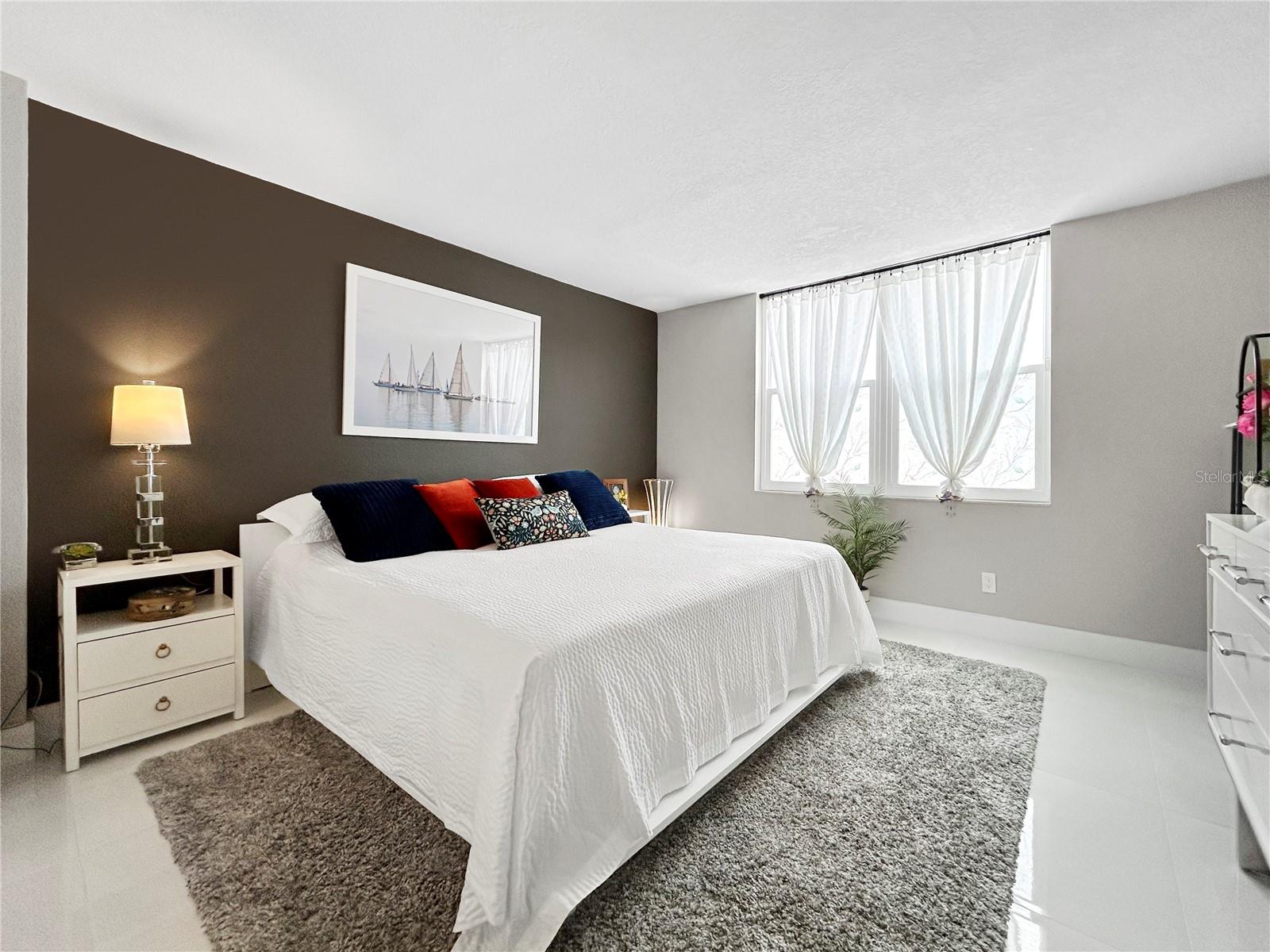 Image 19 of 26 For 101 S Gulfstream Ave  9c