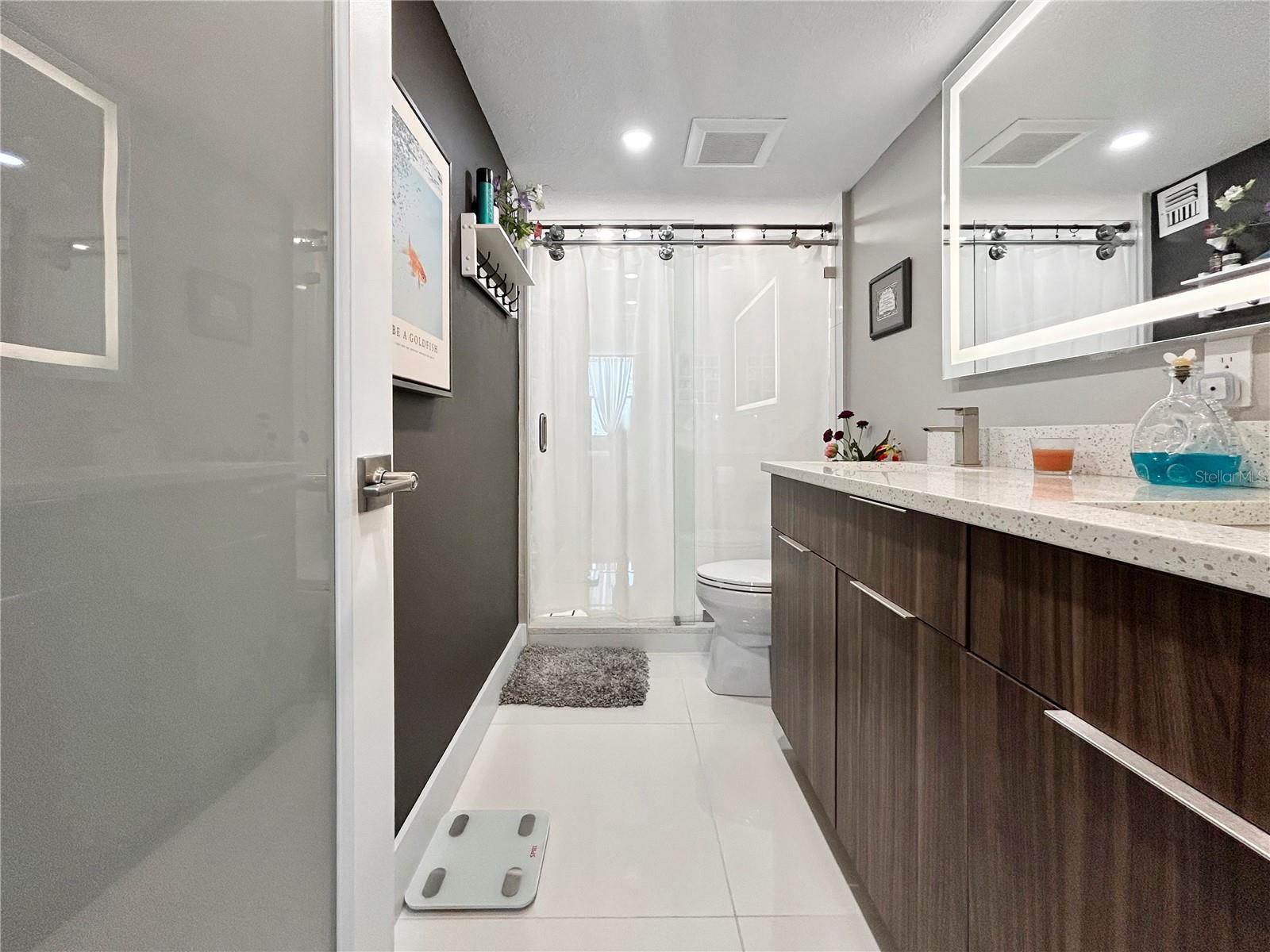 Image 21 of 26 For 101 S Gulfstream Ave  9c