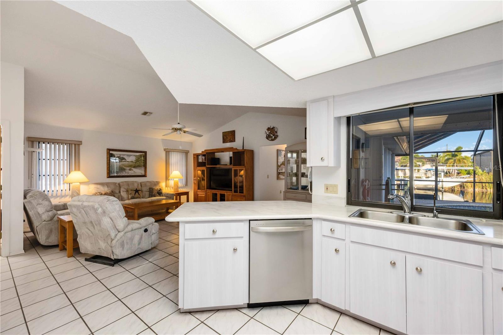 Image 6 of 67 For 10534 Alpaca Circle