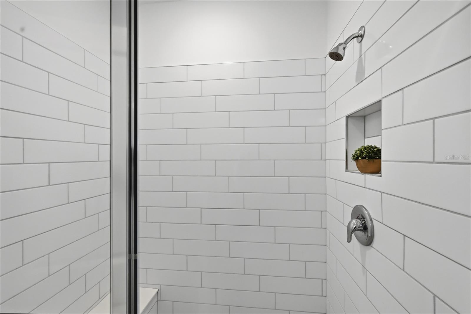 Image 17 of 90 For 6516 Silverstar Drive