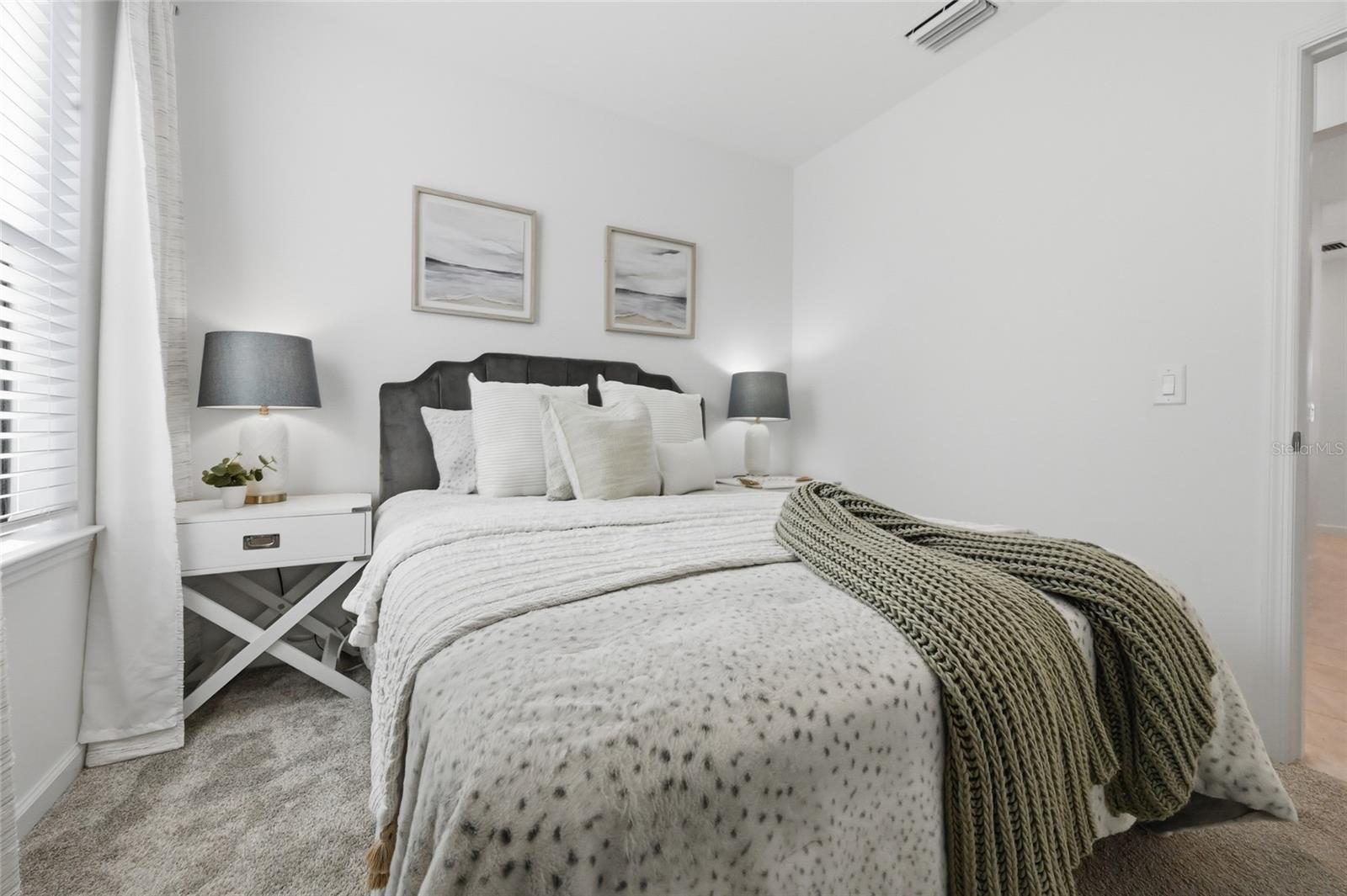 Image 19 of 90 For 6516 Silverstar Drive