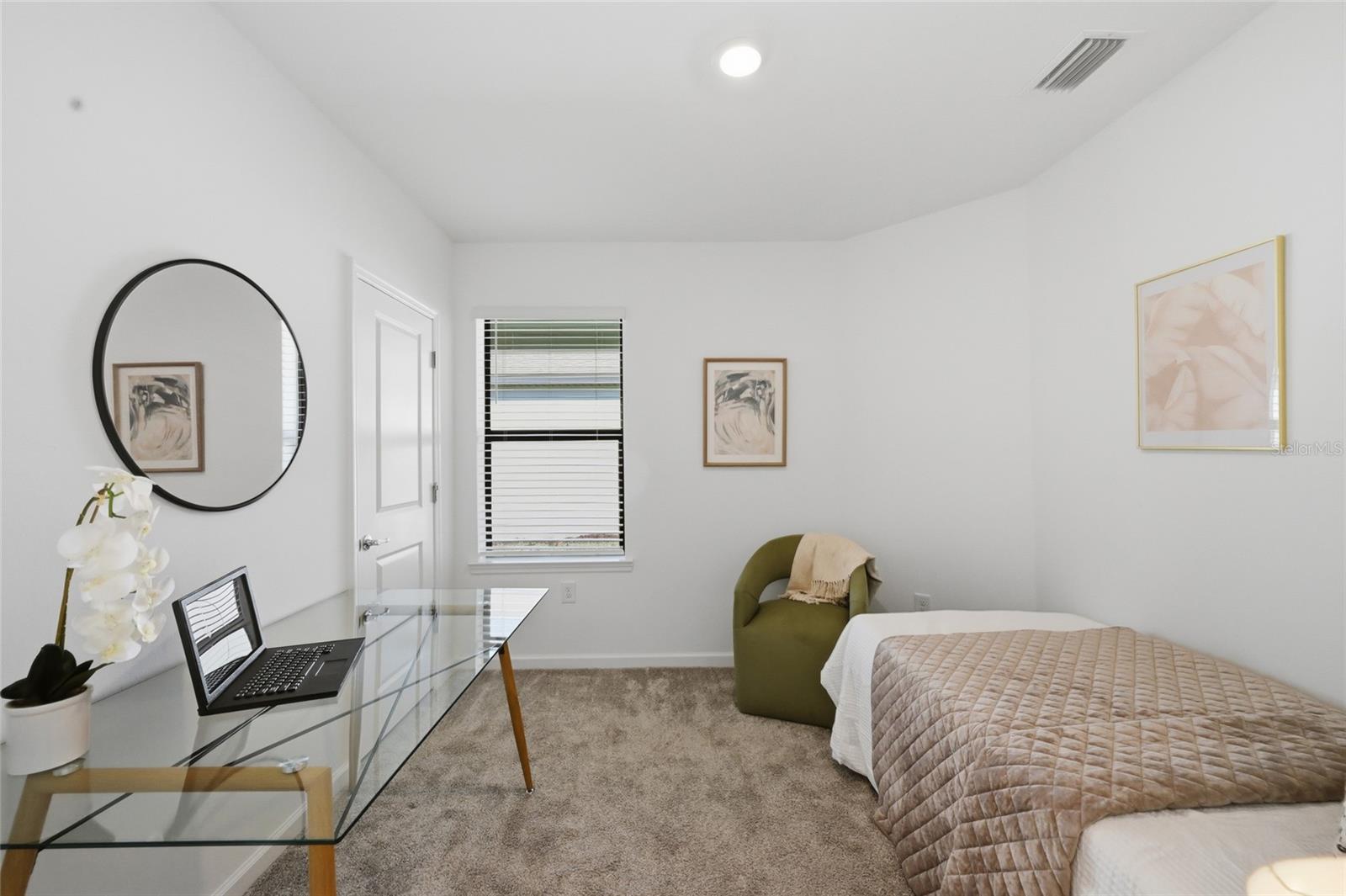 Image 21 of 90 For 6516 Silverstar Drive