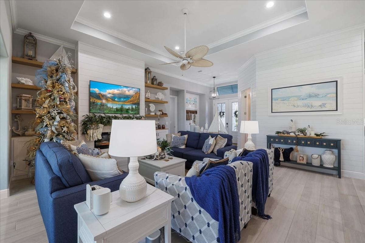 Image 12 of 53 For 255 Rotonda Boulevard S