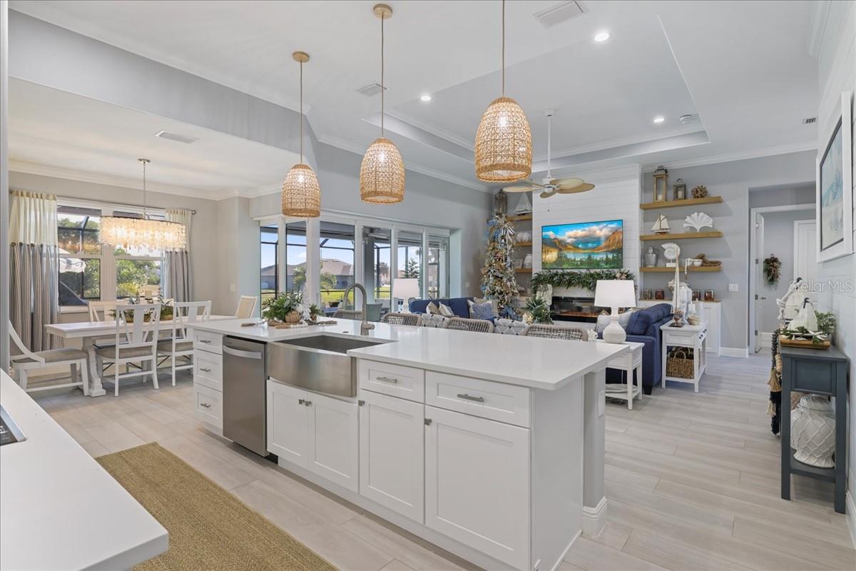 Image 17 of 53 For 255 Rotonda Boulevard S