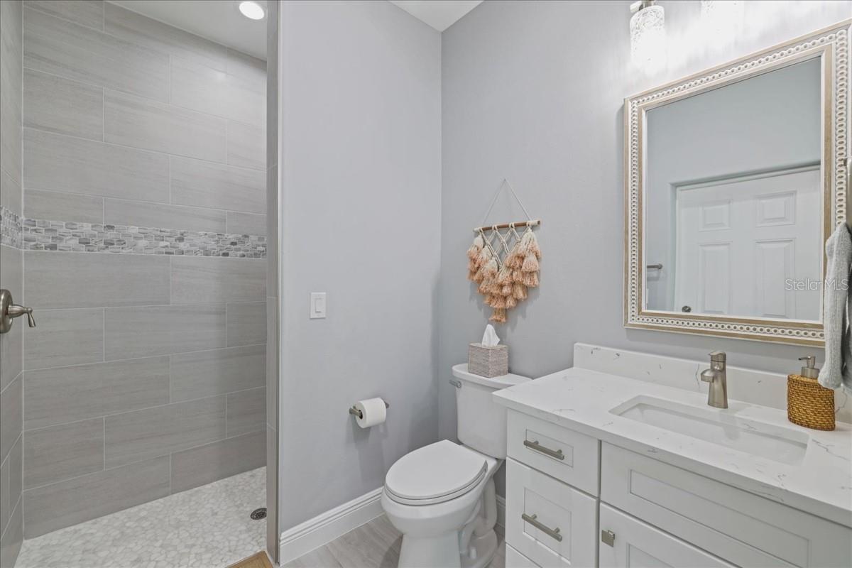 Image 33 of 53 For 255 Rotonda Boulevard S