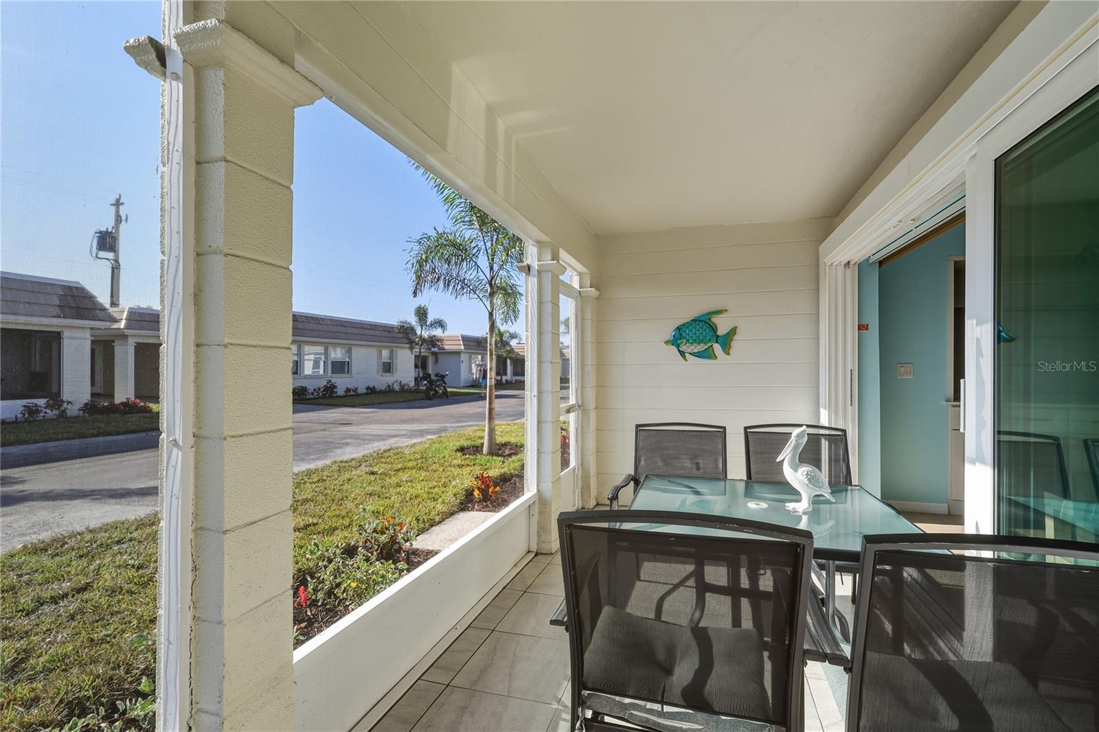 Image 13 of 28 For 6150 Midnight Pass Road 26