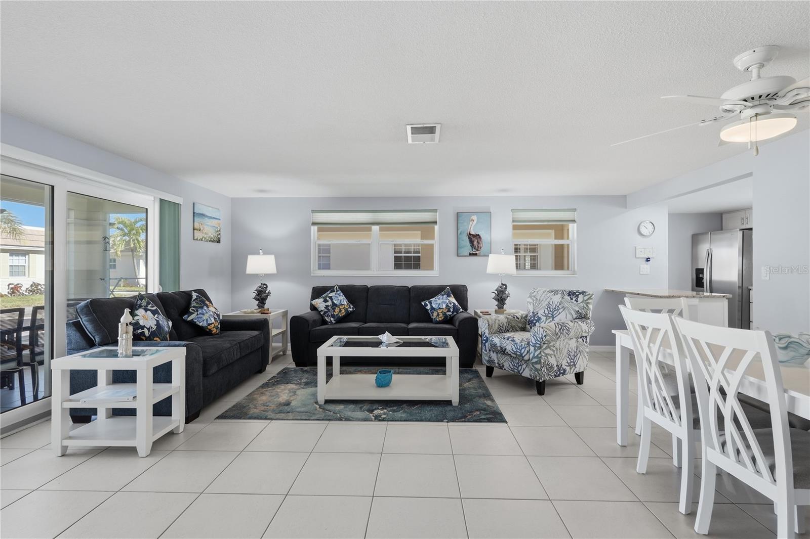 Image 11 of 30 For 6150 Midnight Pass Road 13