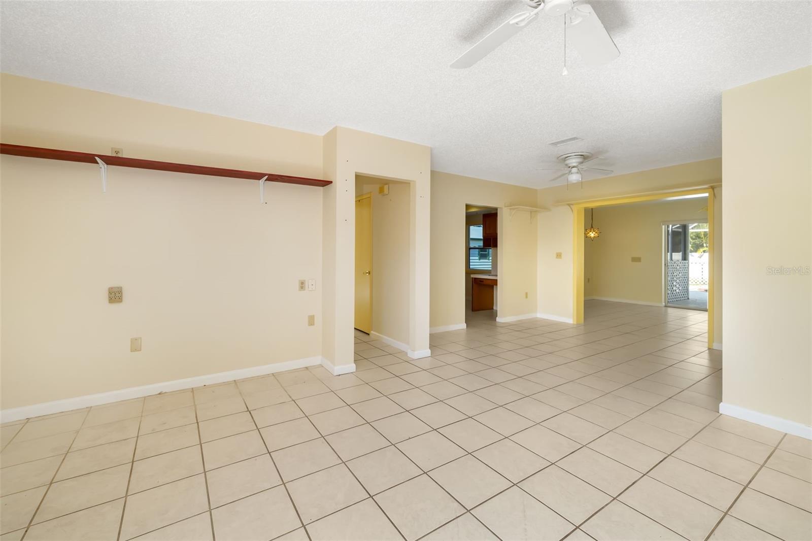 Image 28 of 52 For 803 Plum Tree Lane