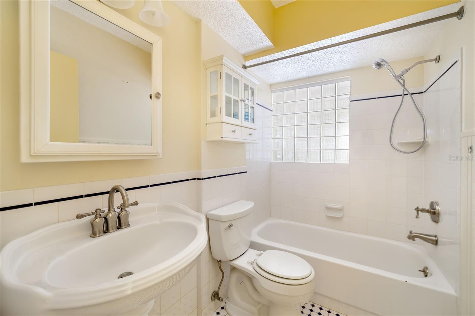 Image 41 of 52 For 803 Plum Tree Lane