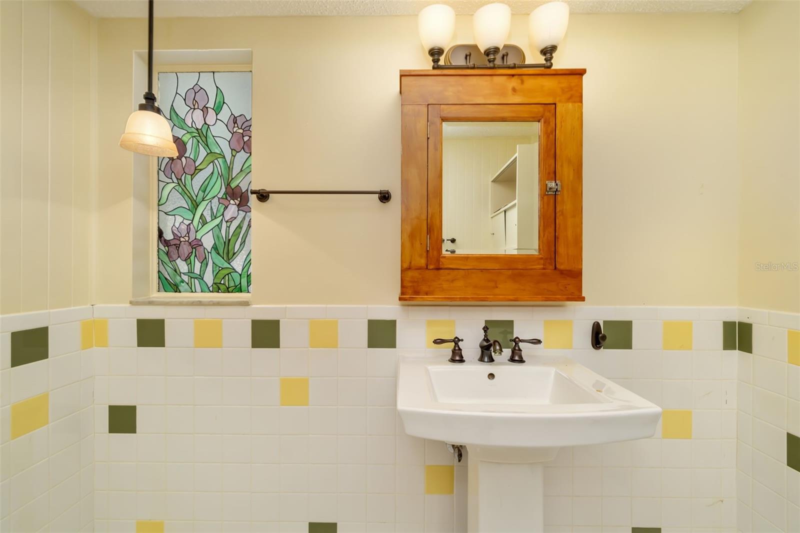 Image 47 of 52 For 803 Plum Tree Lane