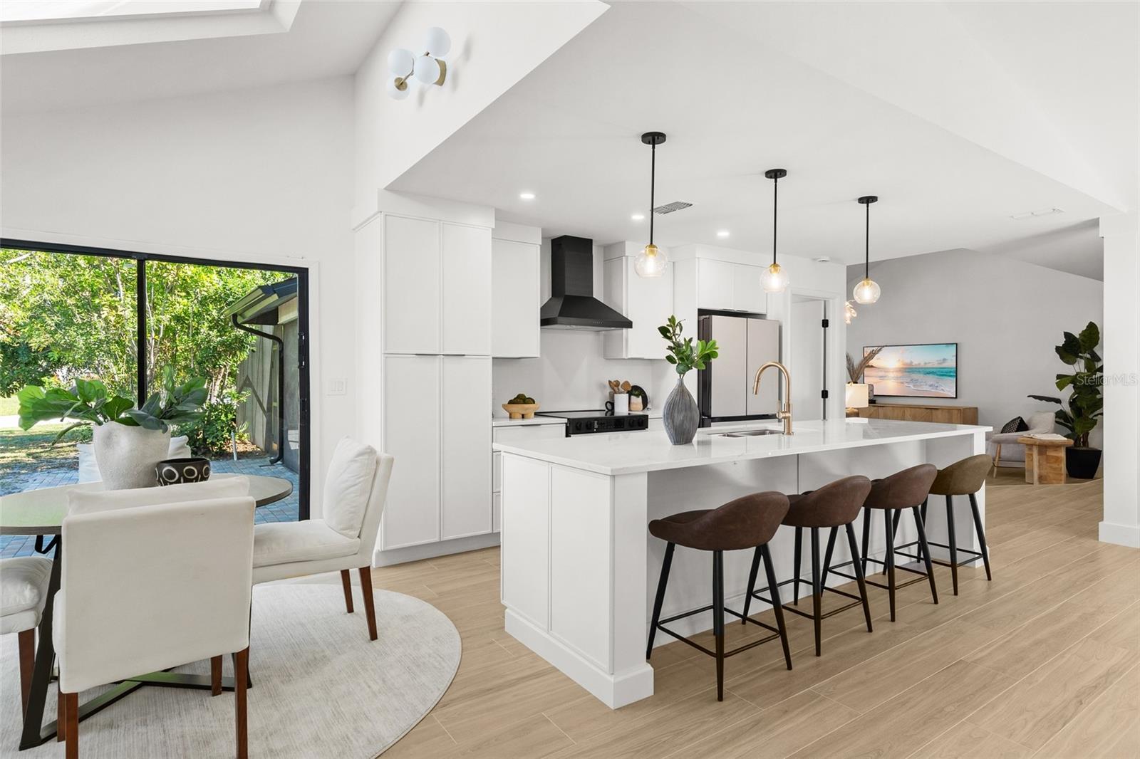 Image 13 of 59 For 3651 Country Place Boulevard