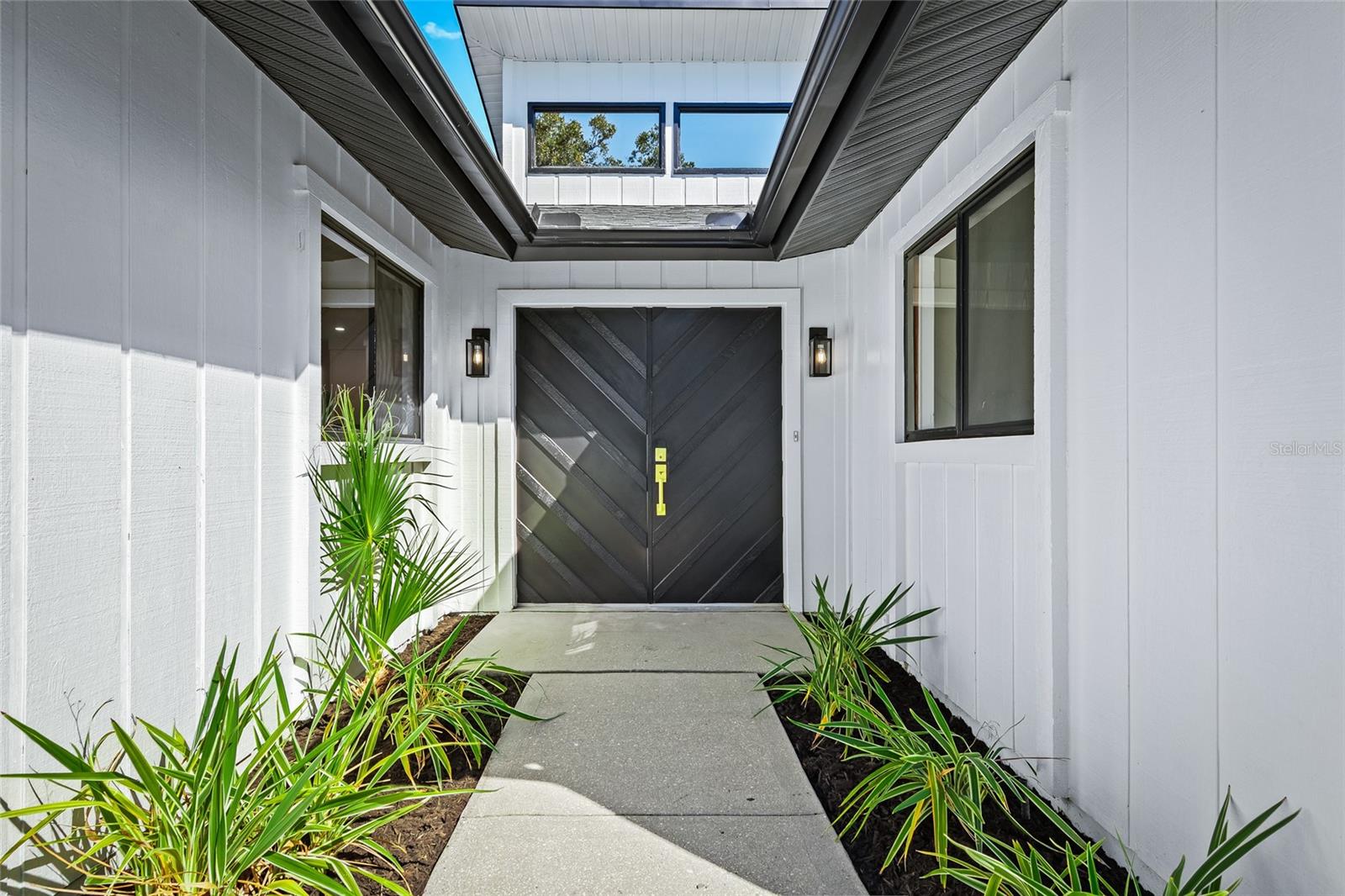 Image 2 of 59 For 3651 Country Place Boulevard