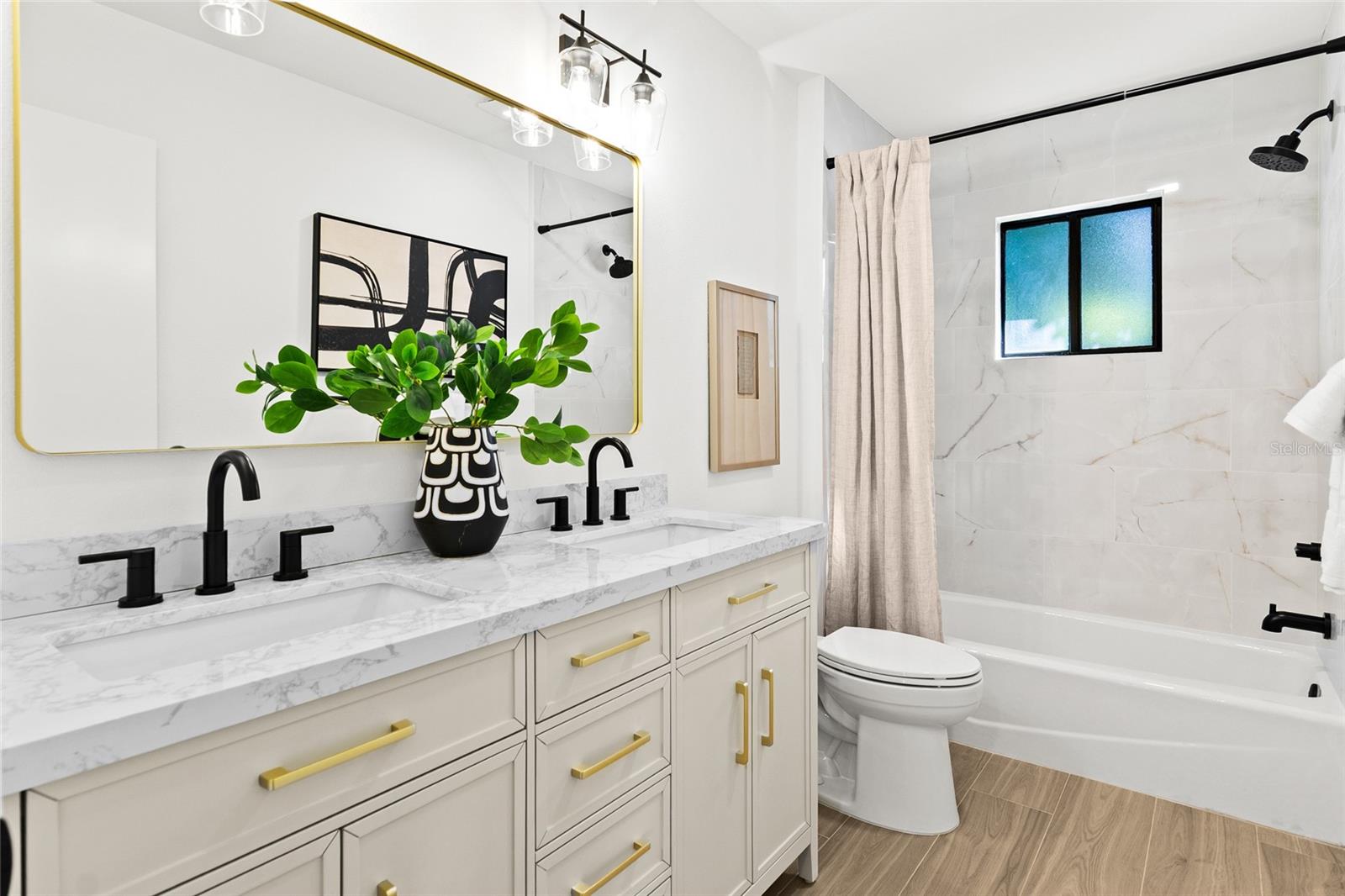 Image 40 of 59 For 3651 Country Place Boulevard