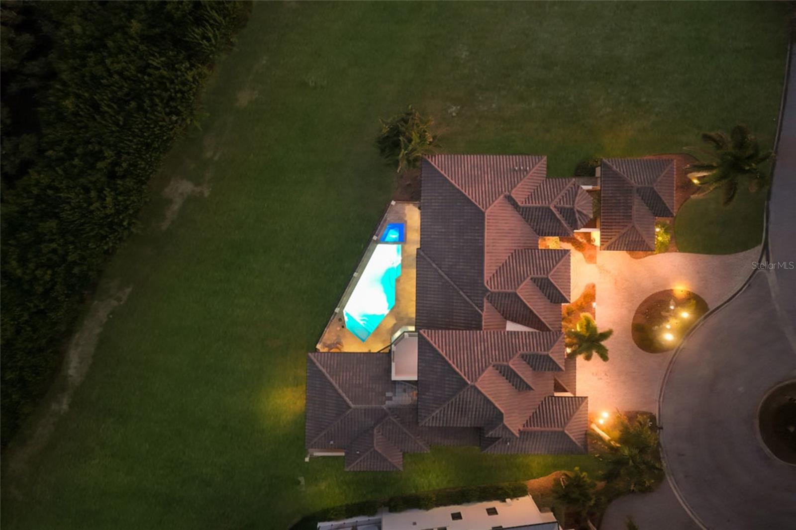 Image 4 of 69 For 9816 2nd Terrace Nw