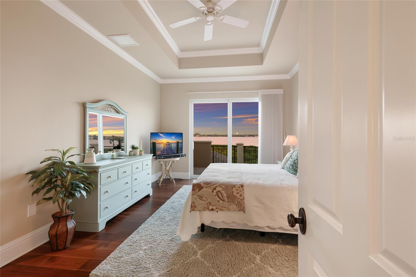 Image 43 of 69 For 9816 2nd Terrace Nw