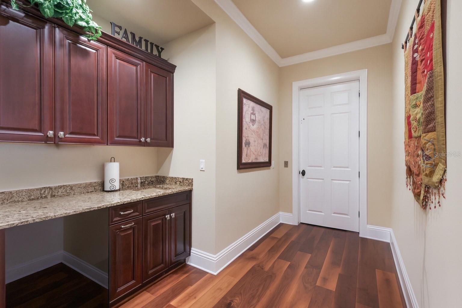 Image 48 of 69 For 9816 2nd Terrace Nw