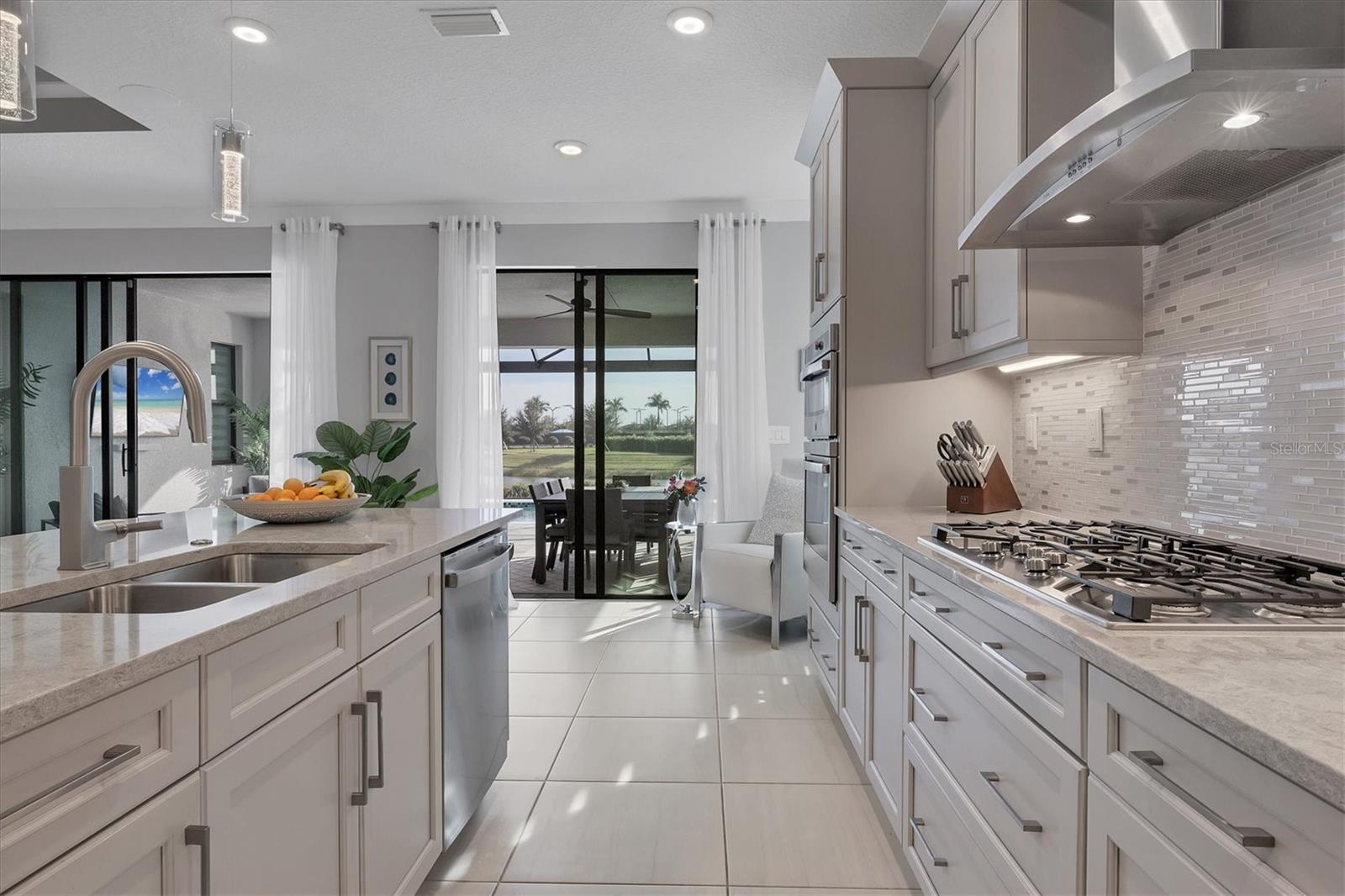 Image 13 of 60 For 4947 Surfside Circle