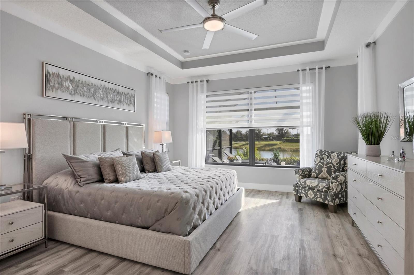 Image 18 of 60 For 4947 Surfside Circle